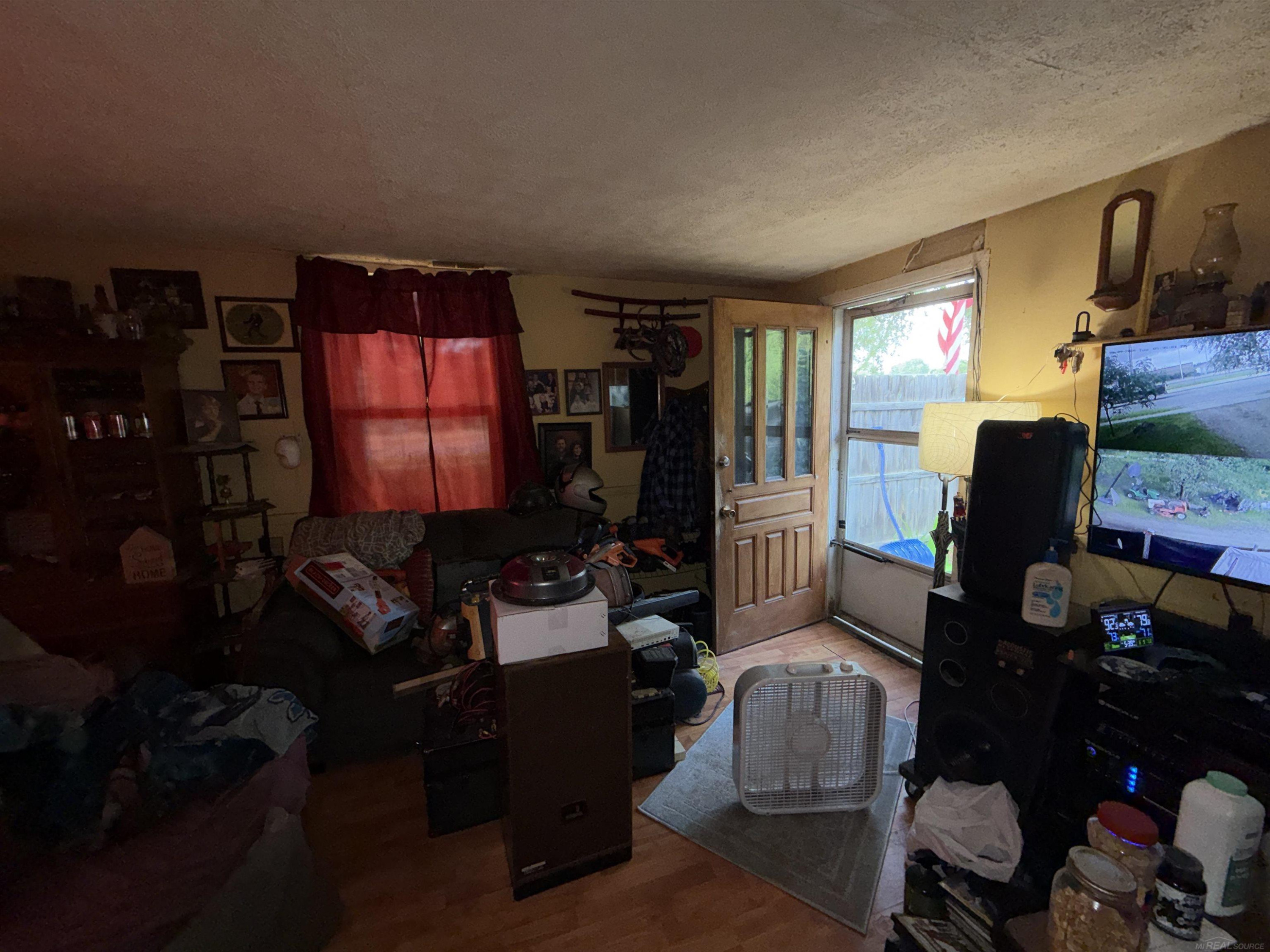 707 W 1ST Street, Gladwin, MI 48624 — Photo 9