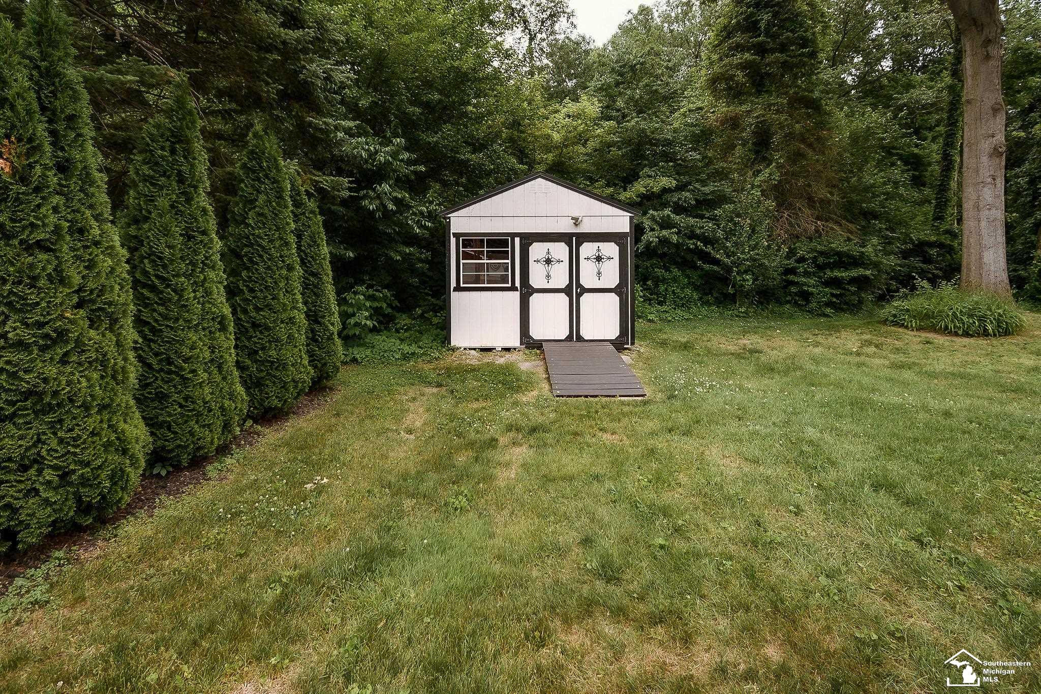 7904 Comanche Trail, Temperance, MI 48182 — Photo 5