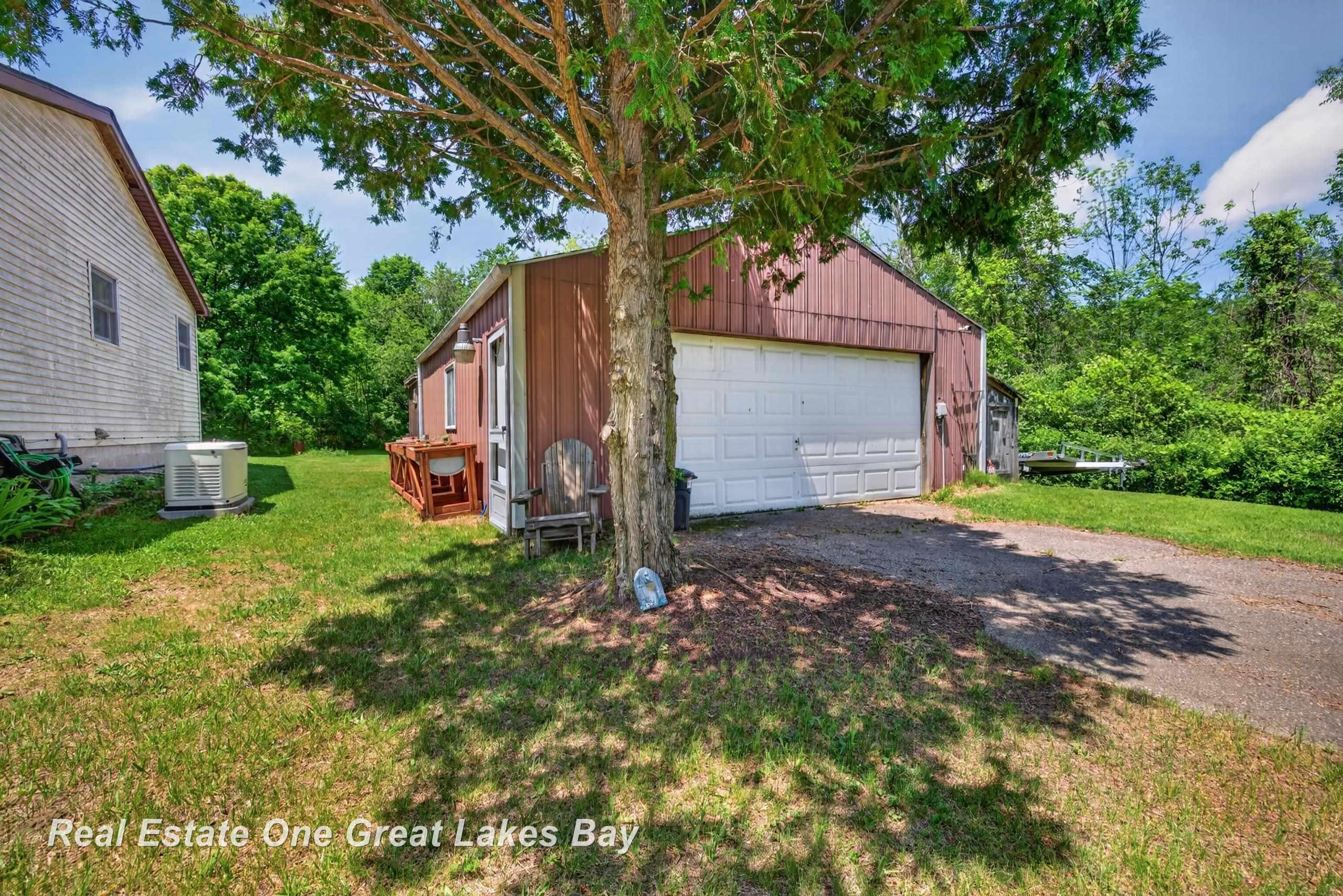 6153 Marathon Road, Otter Lake, MI 48464 — Photo 53