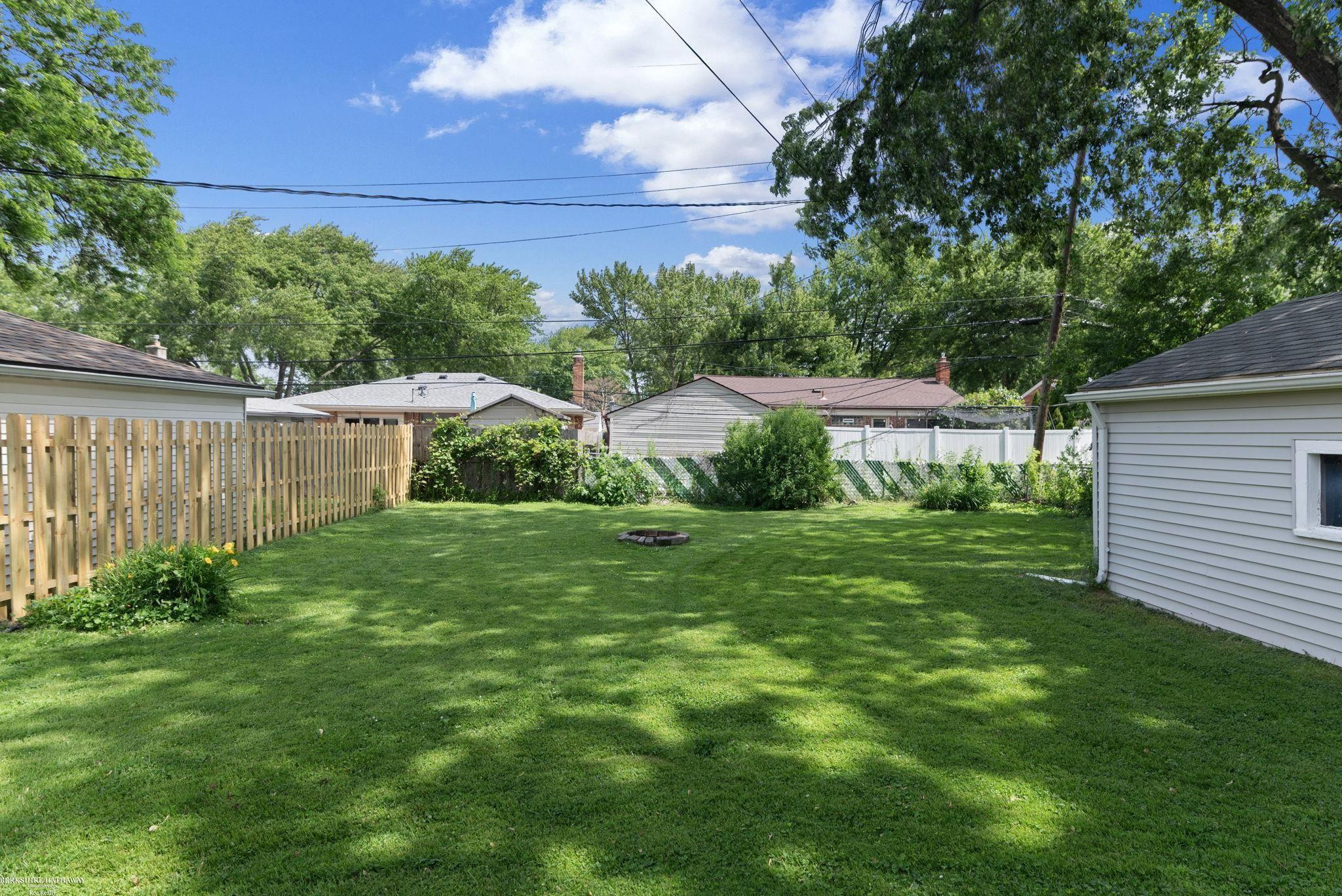 21613 Bon Heur Street, Saint Clair Shores, MI 48081 — Photo 18