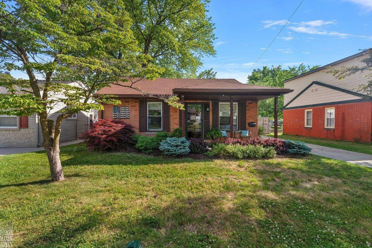 21935 Lange Street, Saint Clair Shores, MI 48080 — Photo 2