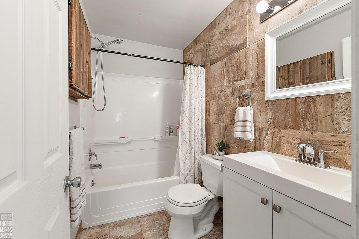 21935 Lange Street, Saint Clair Shores, MI 48080 — Photo 21