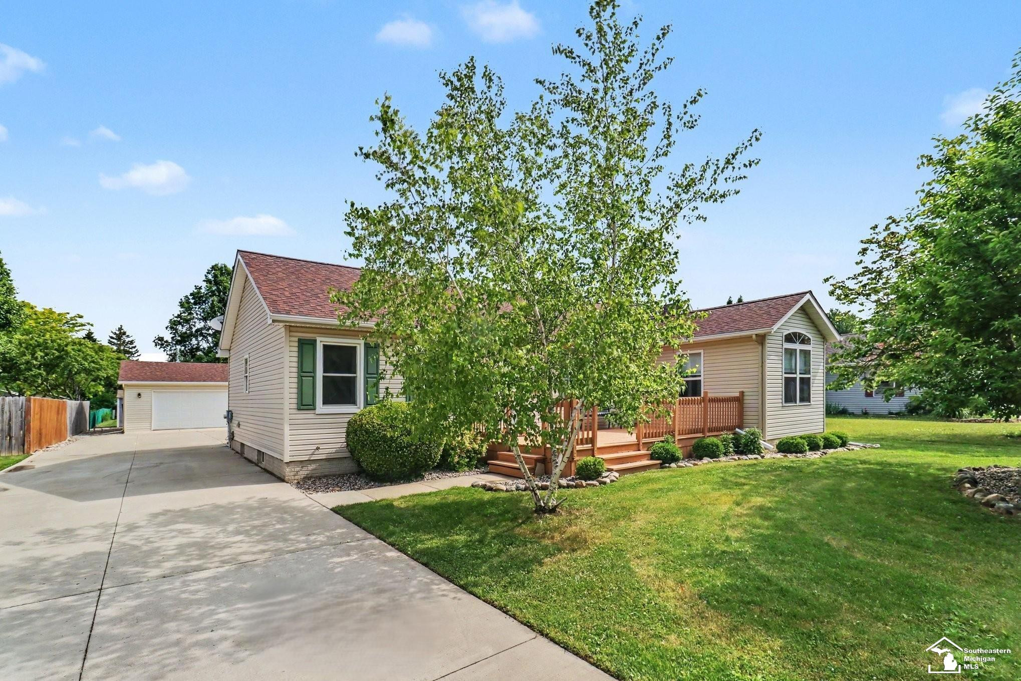 238 Sidney Street, Dundee, MI 48131