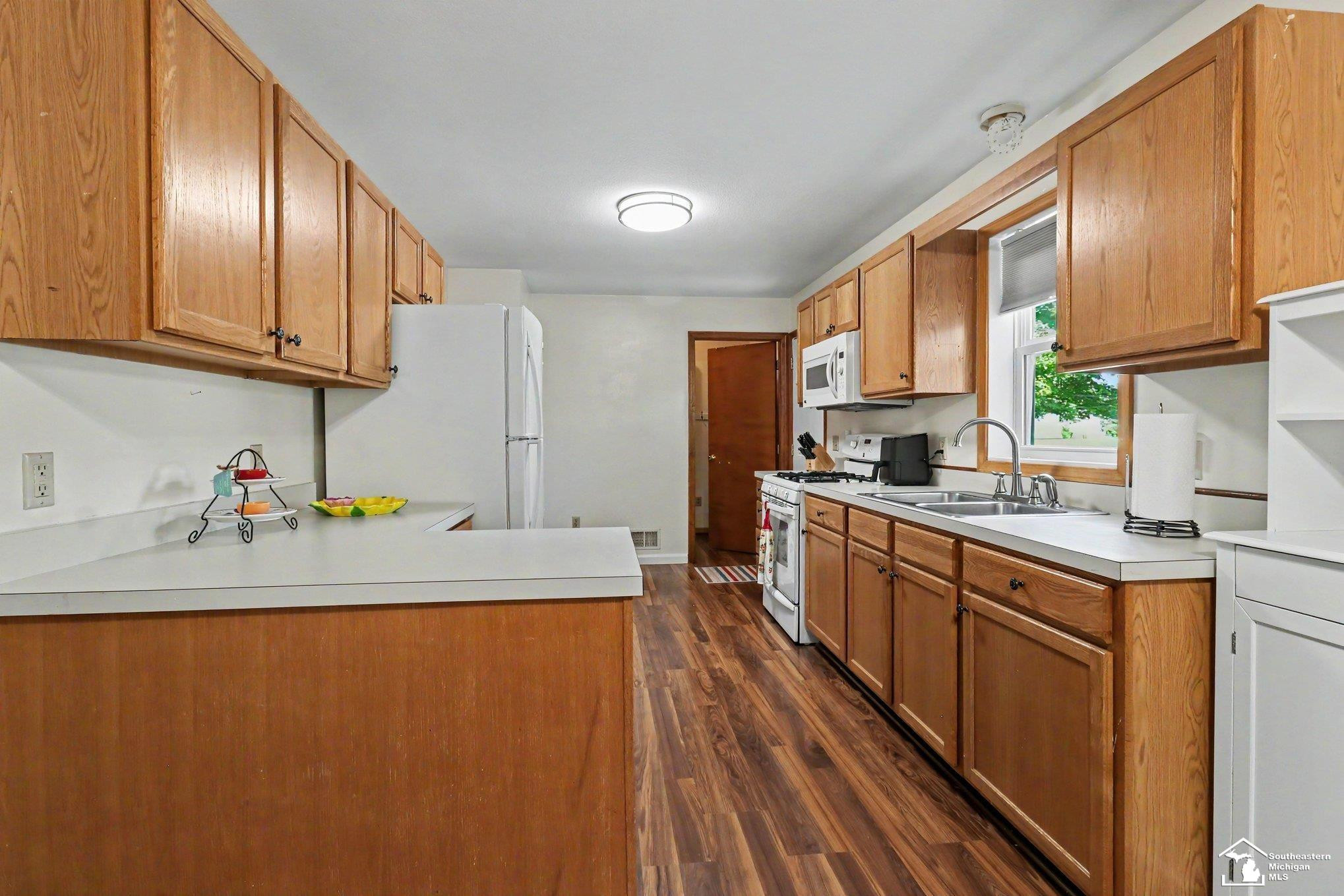 238 Sidney Street, Dundee, MI 48131 — Photo 8