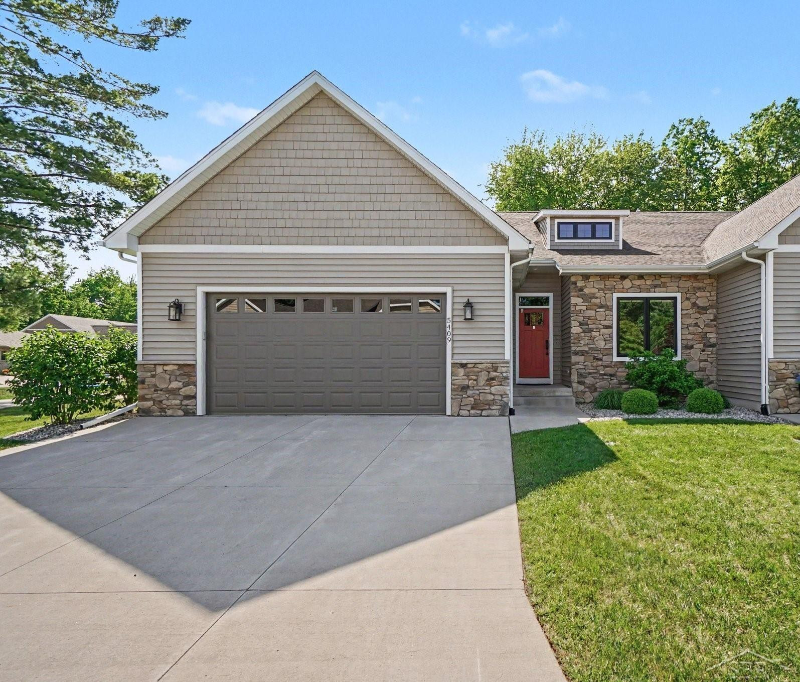 5409 Greenridge Drive, Midland, MI 48640 — Photo 3