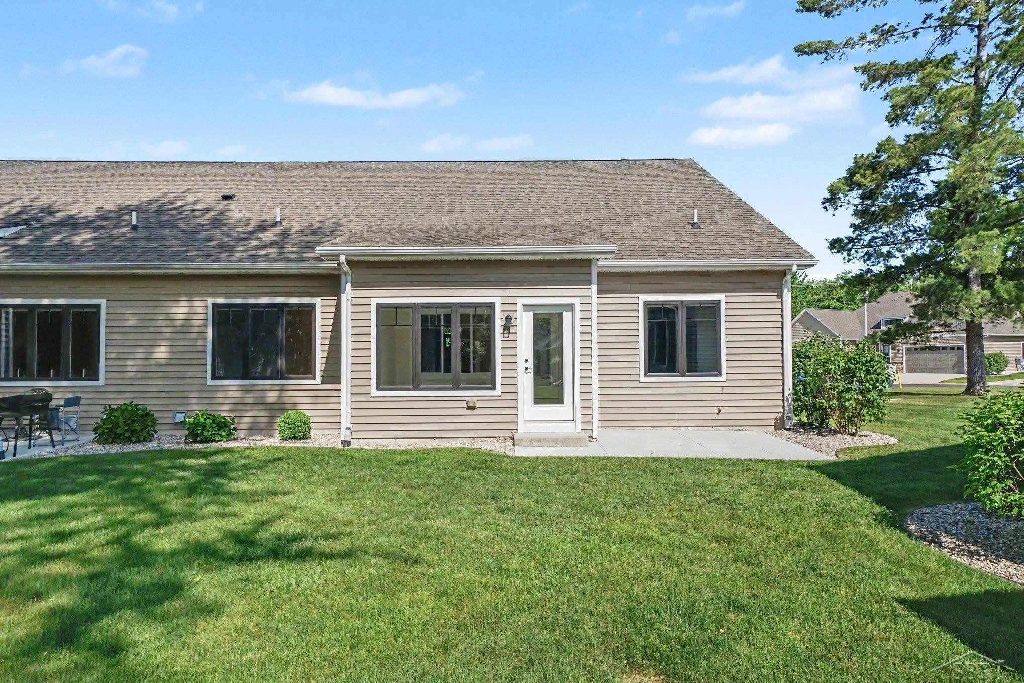 5409 Greenridge Drive, Midland, MI 48640 — Photo 35