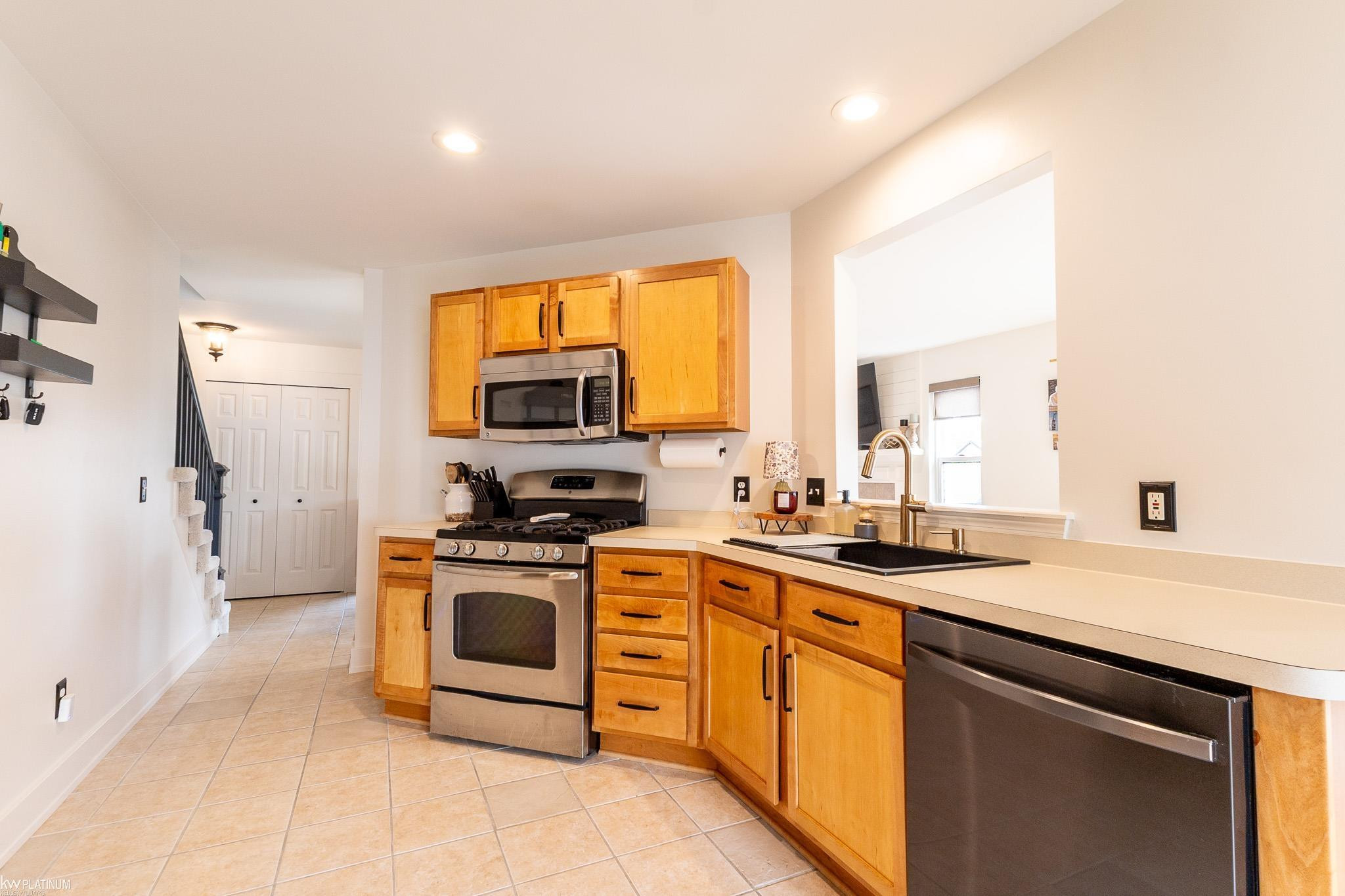 24444 KOLLEEN Lane, Clinton Twp, MI 48035 — Photo 13