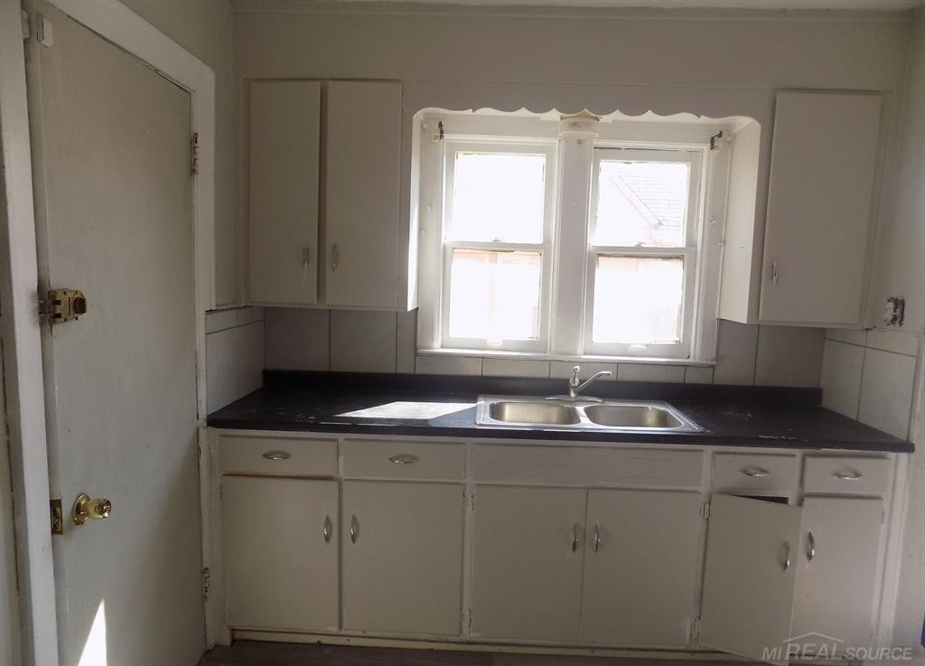 14135 Mansfield Street, Detroit, MI 48227 — Photo 7