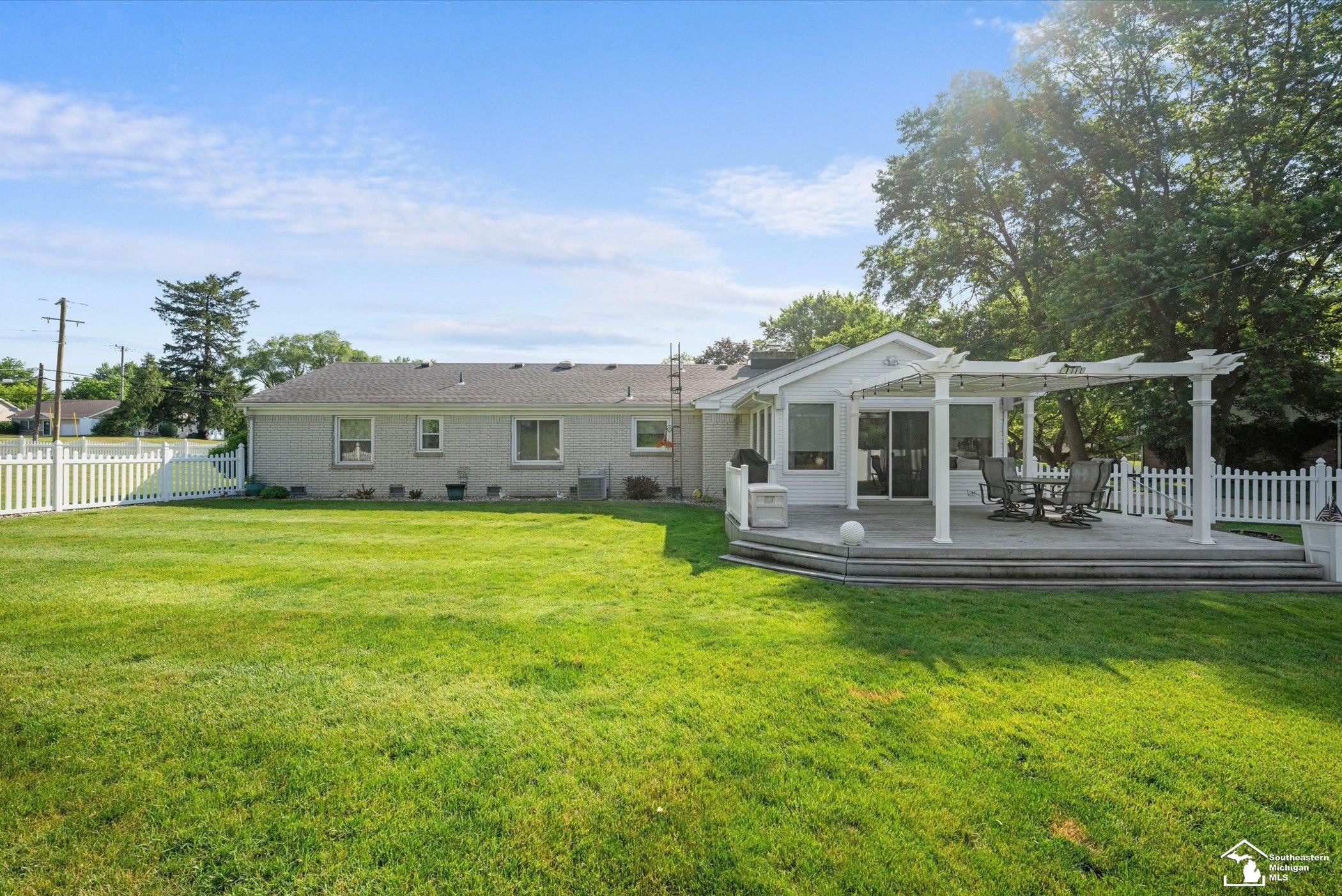 6579 Centennial Drive, Temperance, MI 48182 — Photo 35