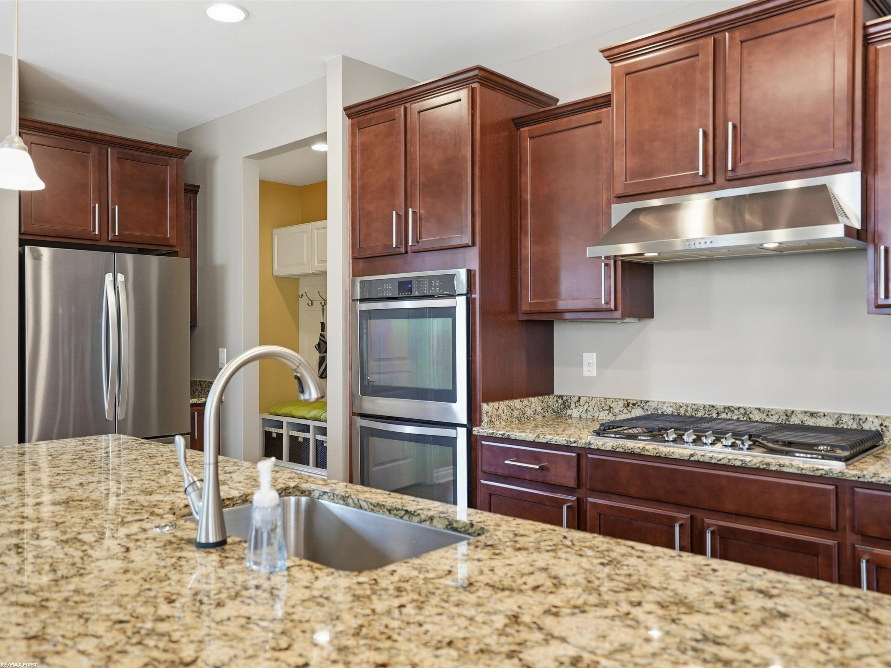 49090 Camarosa Lane, Macomb, MI 48044 — Photo 14