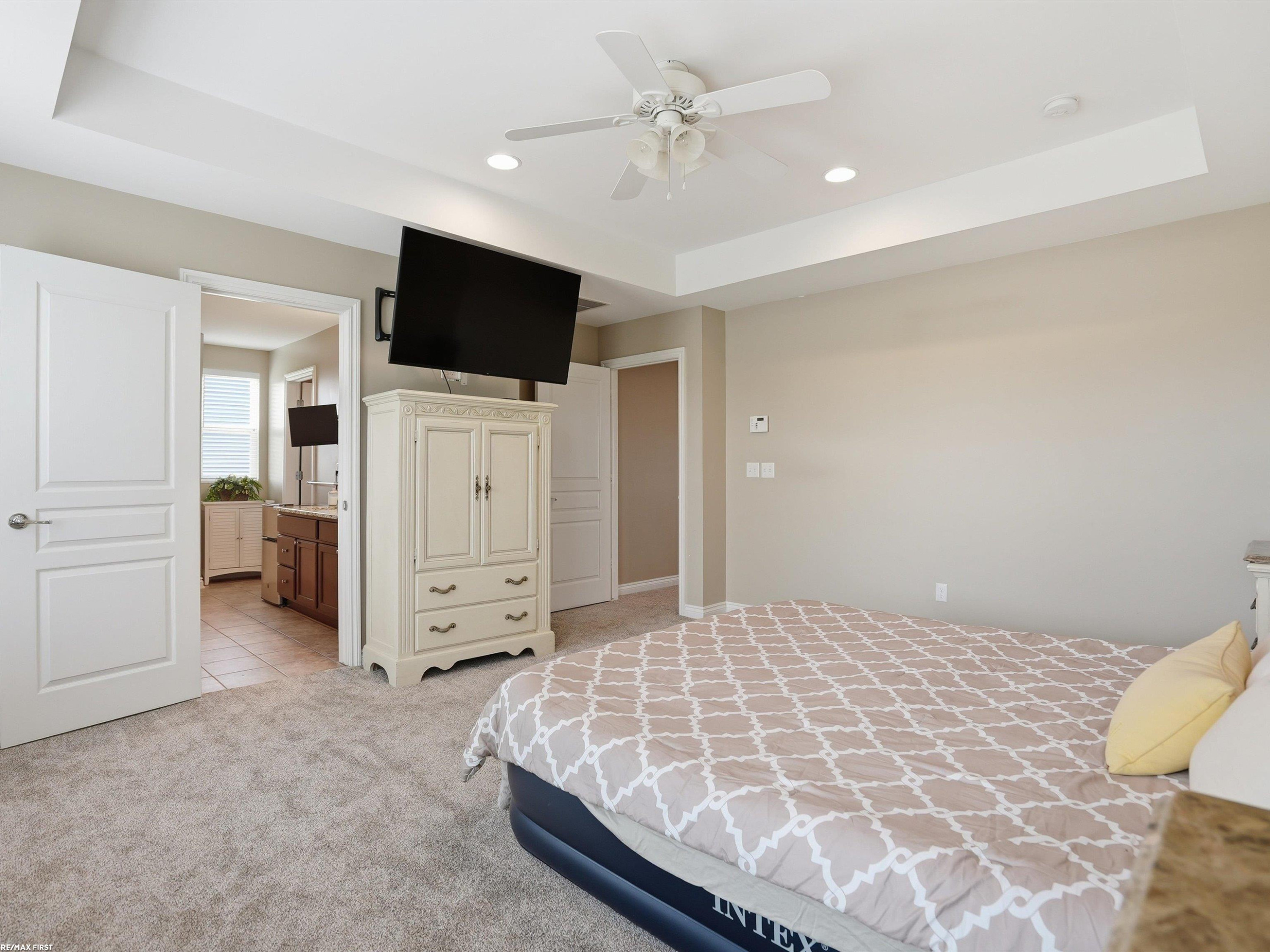 49090 Camarosa Lane, Macomb, MI 48044 — Photo 27