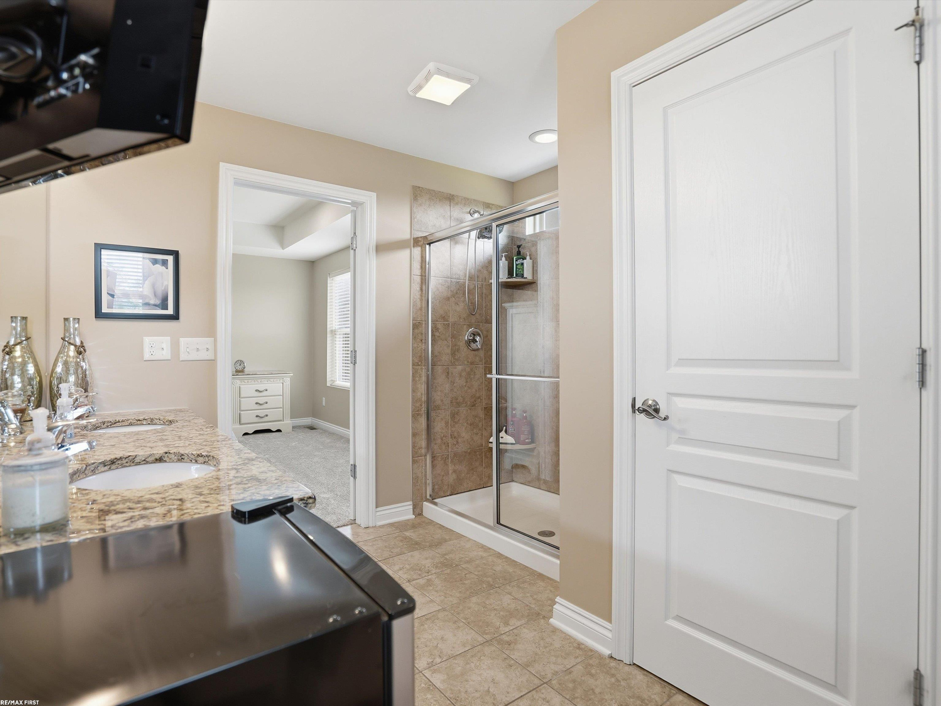 49090 Camarosa Lane, Macomb, MI 48044 — Photo 29