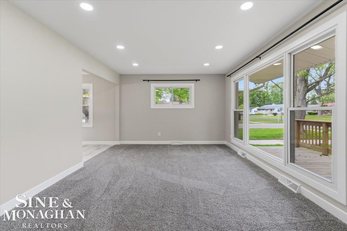1706 New Jersey Avenue, Marysville, MI 48040 — Photo 2