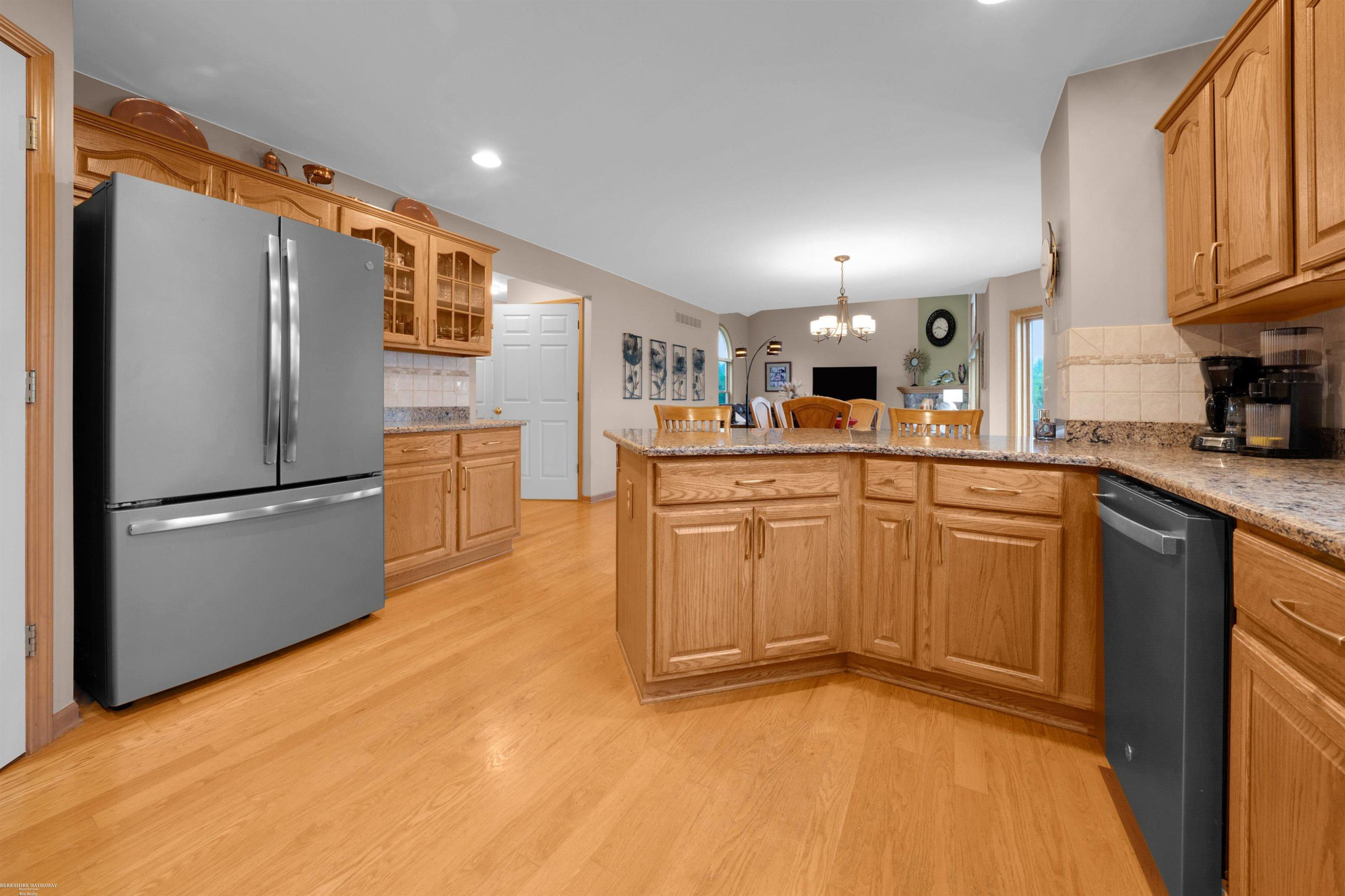 72608 Oxal Point, MI 48065 — Photo 25