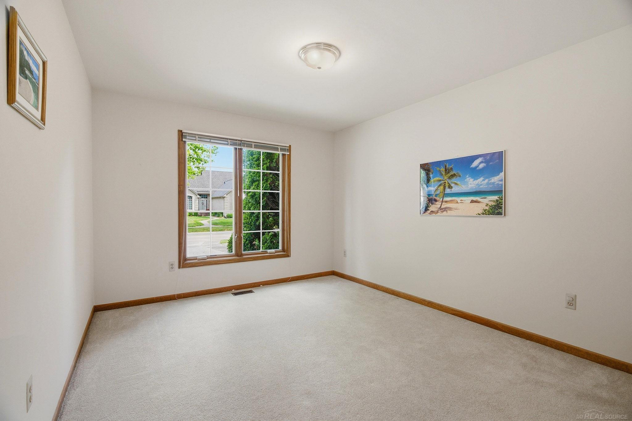 6704 Redford Circle, Troy, MI 48085 — Photo 47