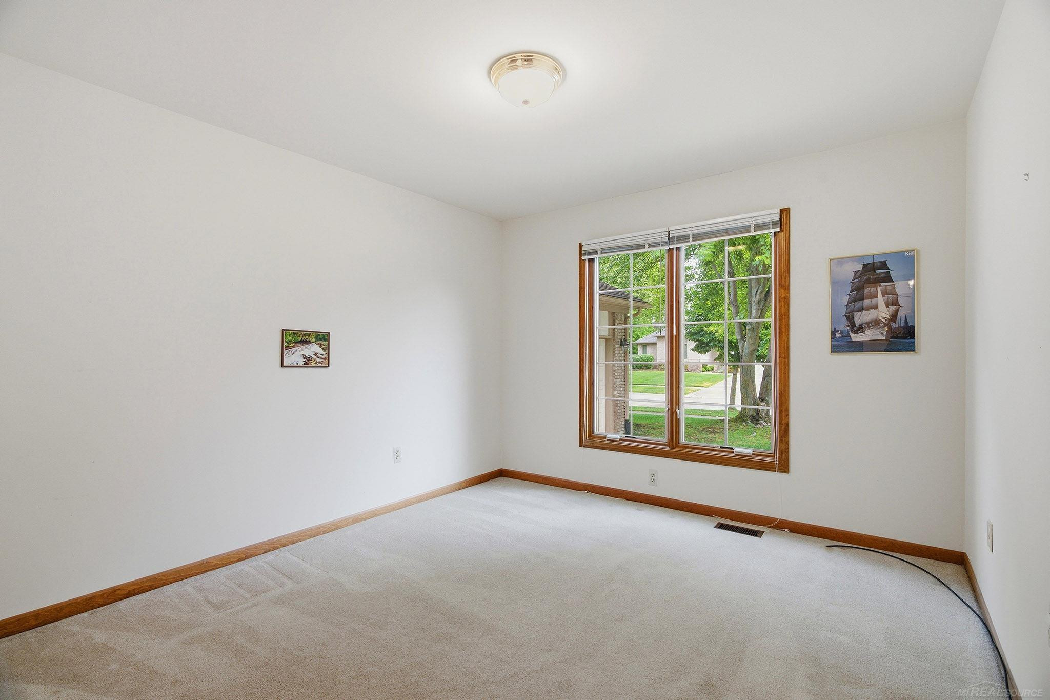 6704 Redford Circle, Troy, MI 48085 — Photo 51