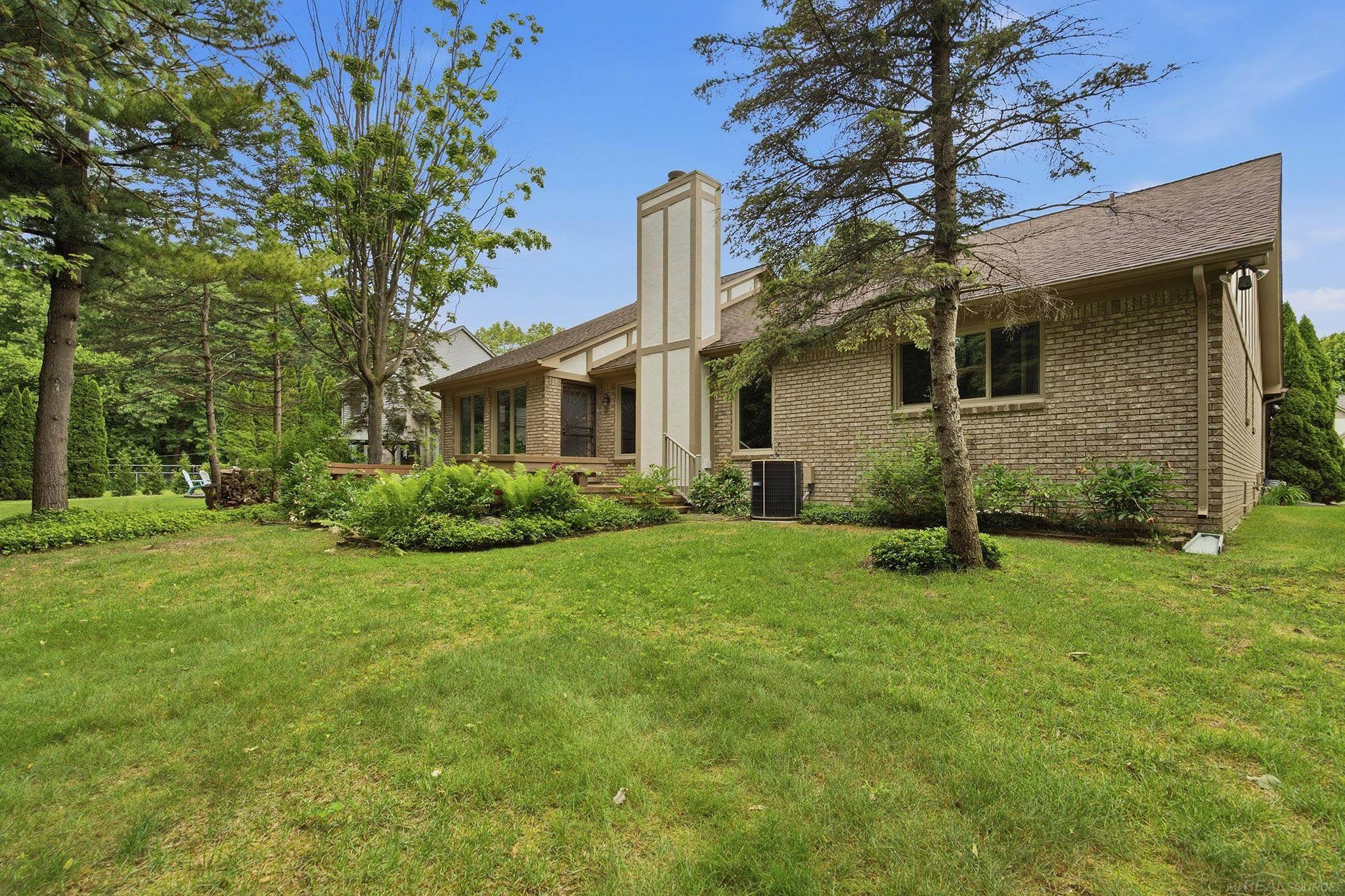 6704 Redford Circle, Troy, MI 48085 — Photo 62