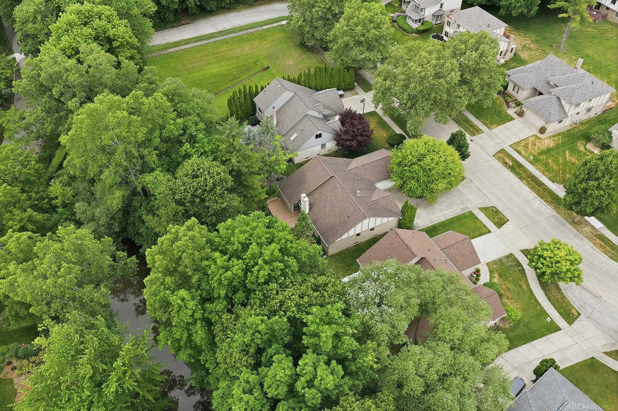 6704 Redford Circle, Troy, MI 48085 — Photo 69