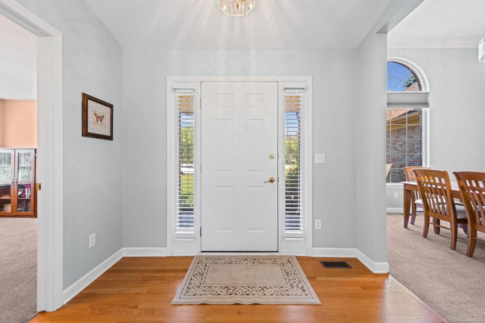 5800 Jeanne Marie Drive, White Lake, MI 48383 — Photo 14
