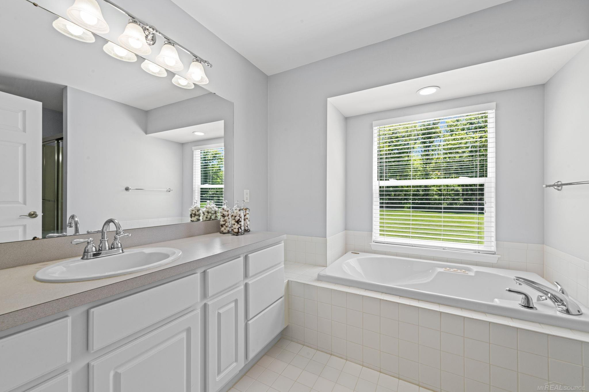 5800 Jeanne Marie Drive, White Lake, MI 48383 — Photo 19