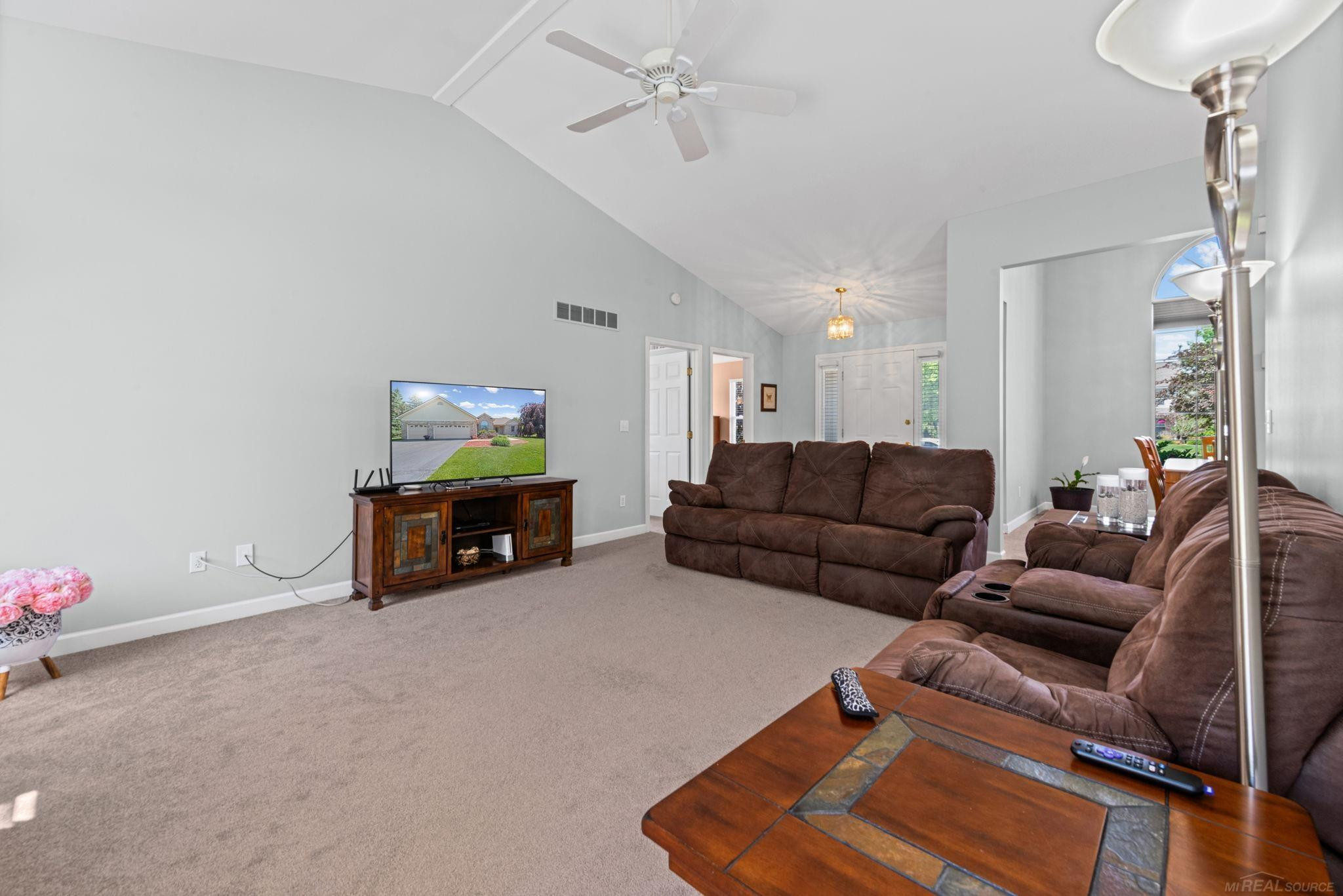 5800 Jeanne Marie Drive, White Lake, MI 48383 — Photo 25