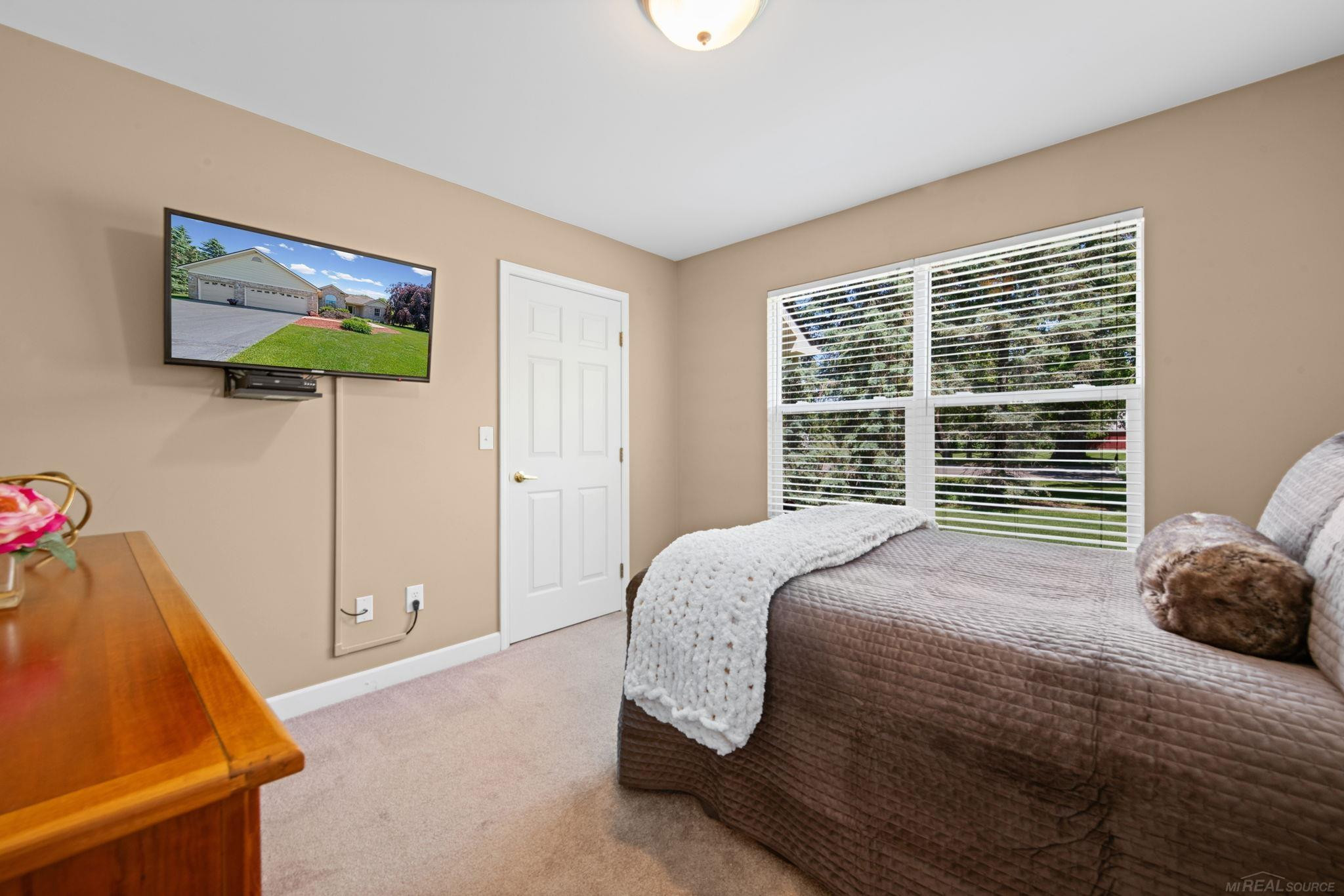 5800 Jeanne Marie Drive, White Lake, MI 48383 — Photo 36