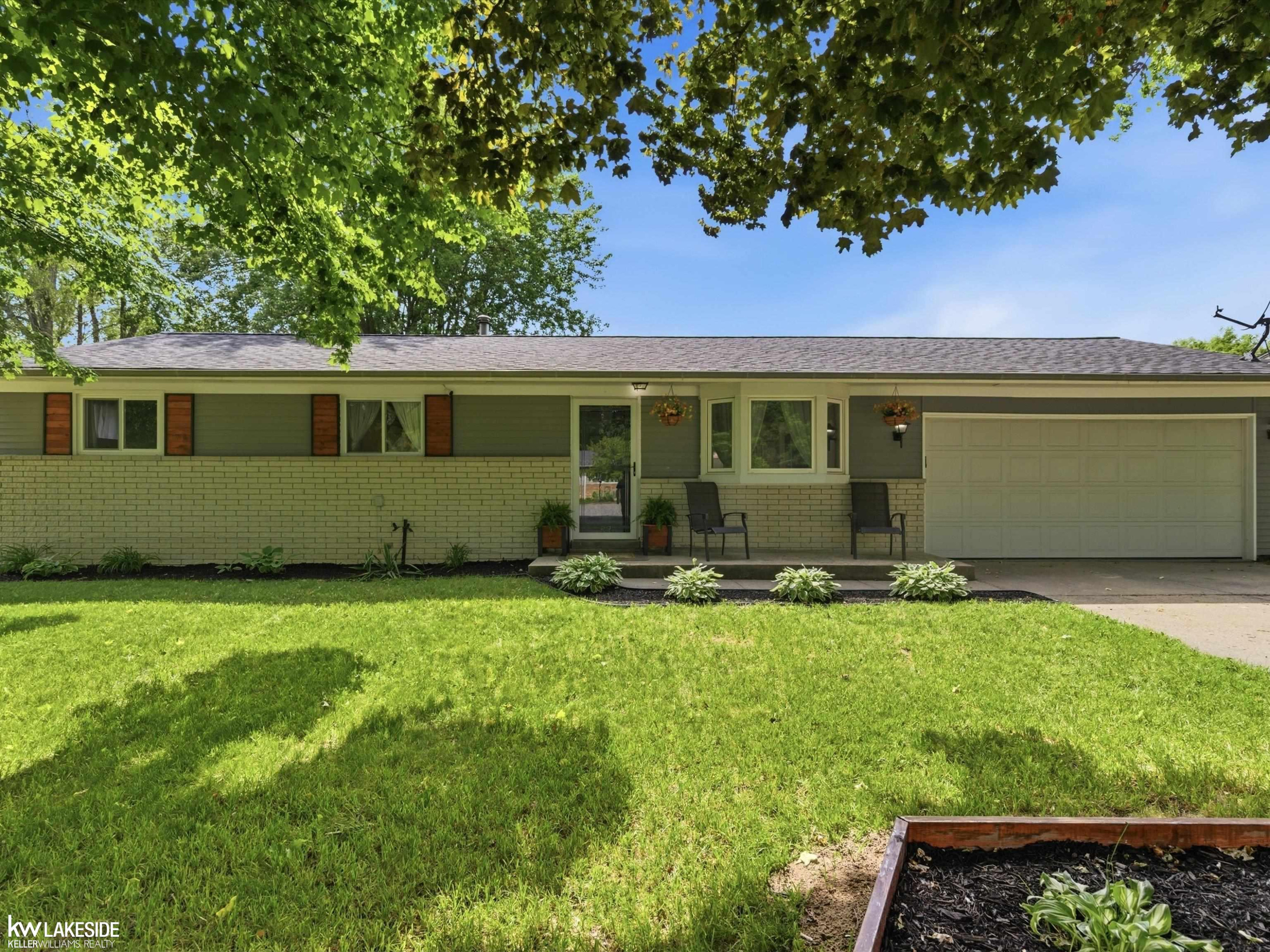 45709 Wakefield Street, Utica, MI 48317 — front exterior