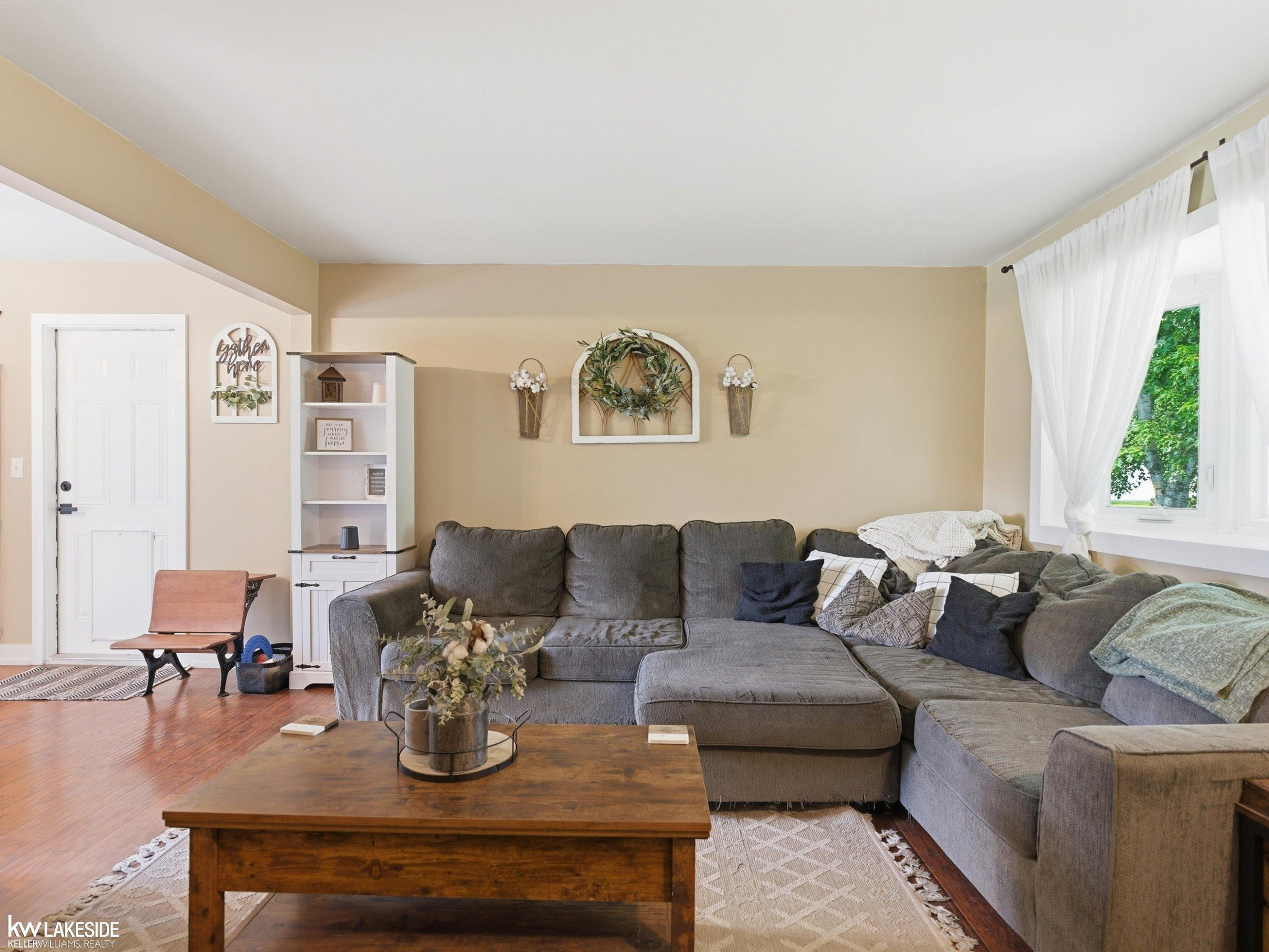 45709 Wakefield Street, Utica, MI 48317 — Photo 4