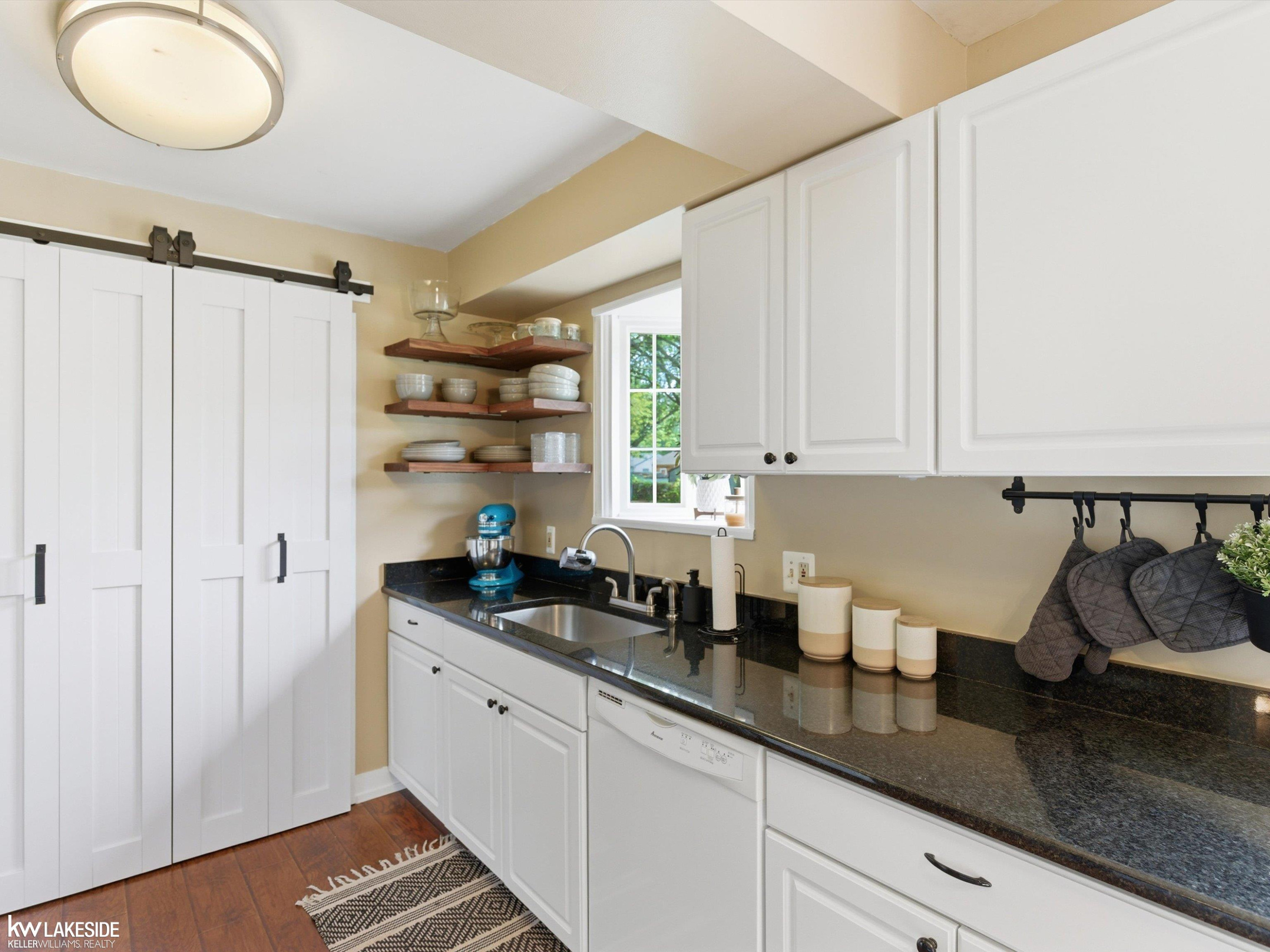 45709 Wakefield Street, Utica, MI 48317 — Photo 10