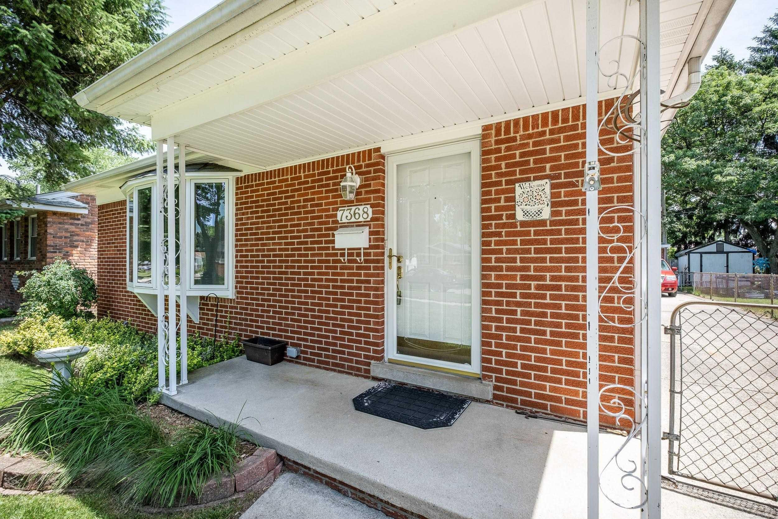 7368 Kubis Street, Westland, MI — Photo 4