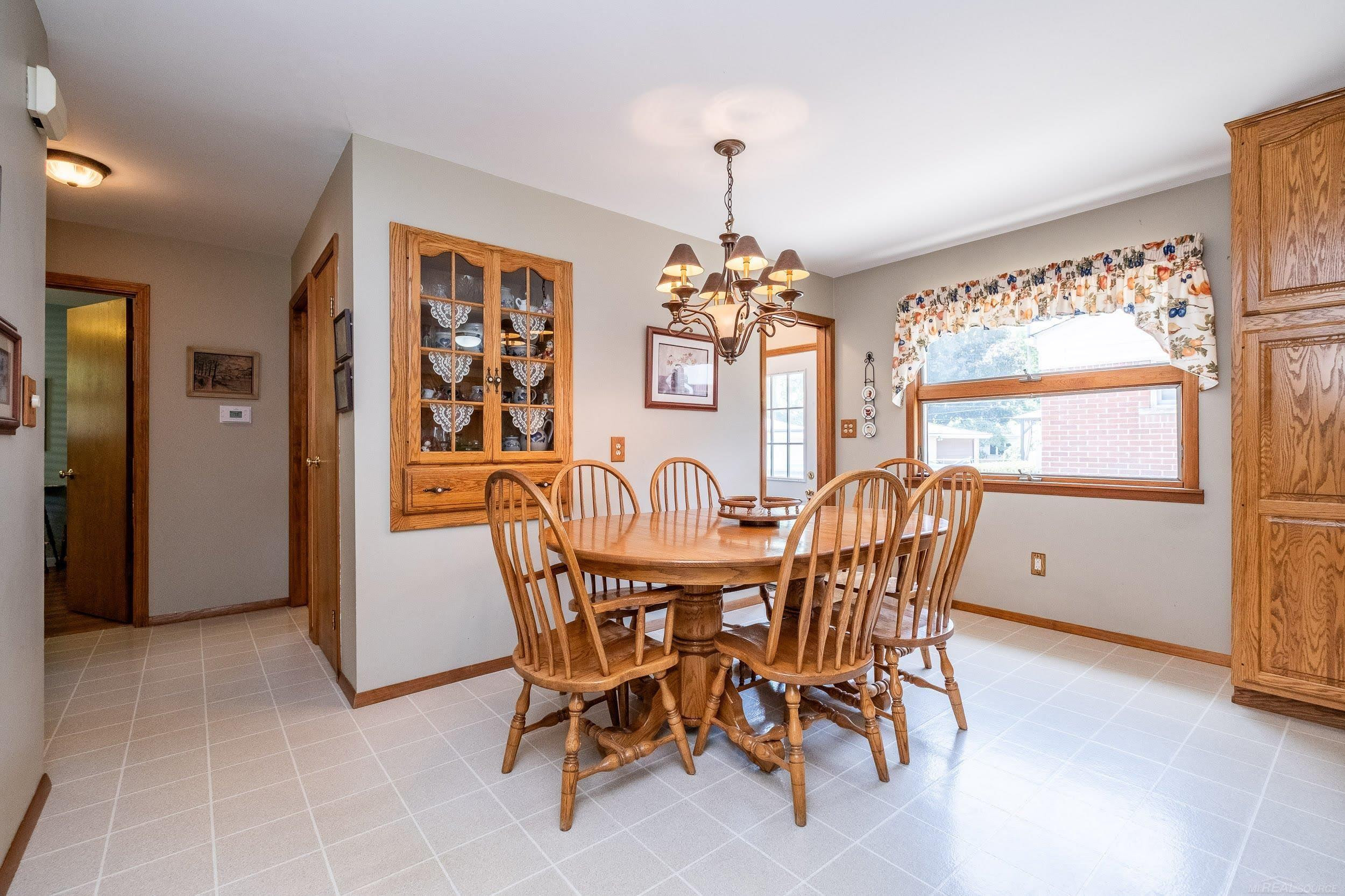 7368 Kubis Street, Westland, MI — Photo 7
