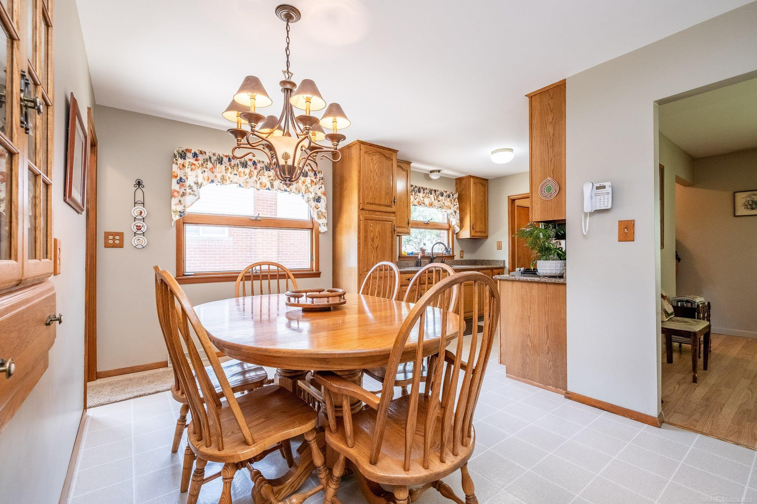 7368 Kubis Street, Westland, MI — Photo 8