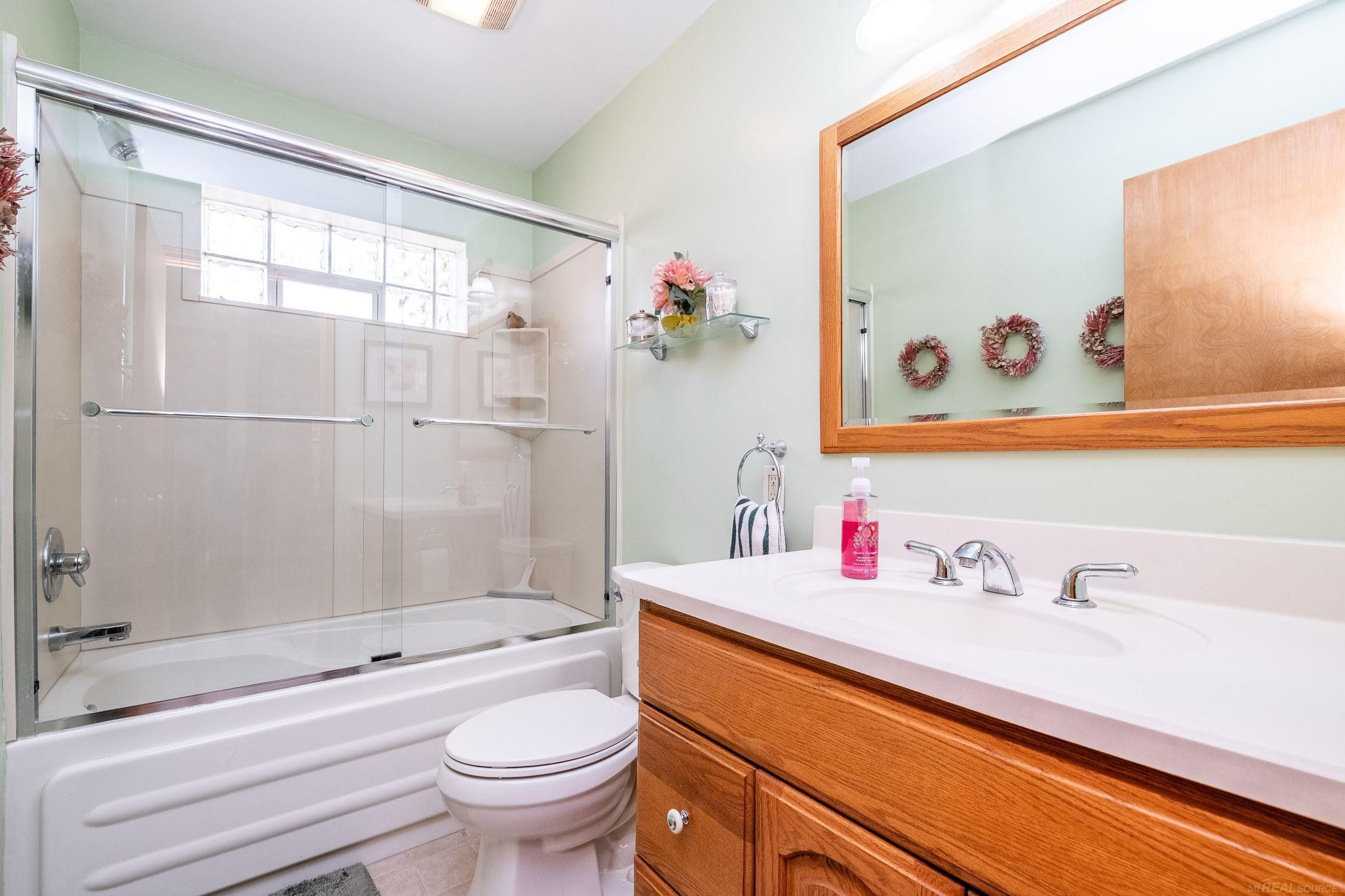 7368 Kubis Street, Westland, MI — Photo 15
