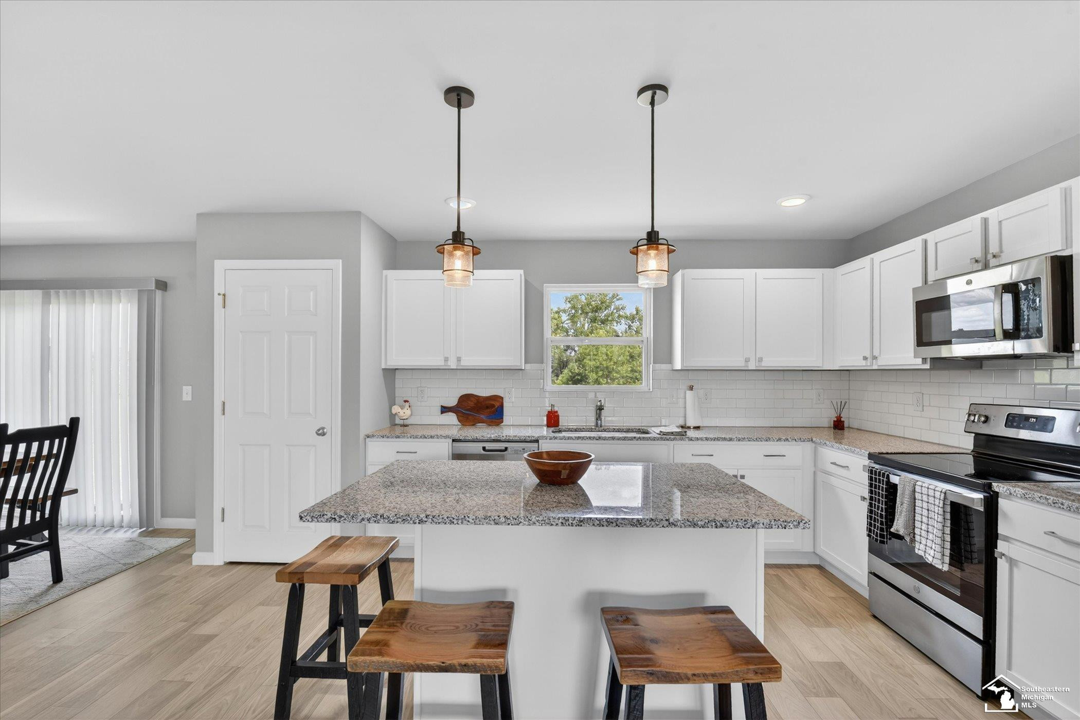 102 Forest Way, Davisburg, MI 48350 — Photo 12