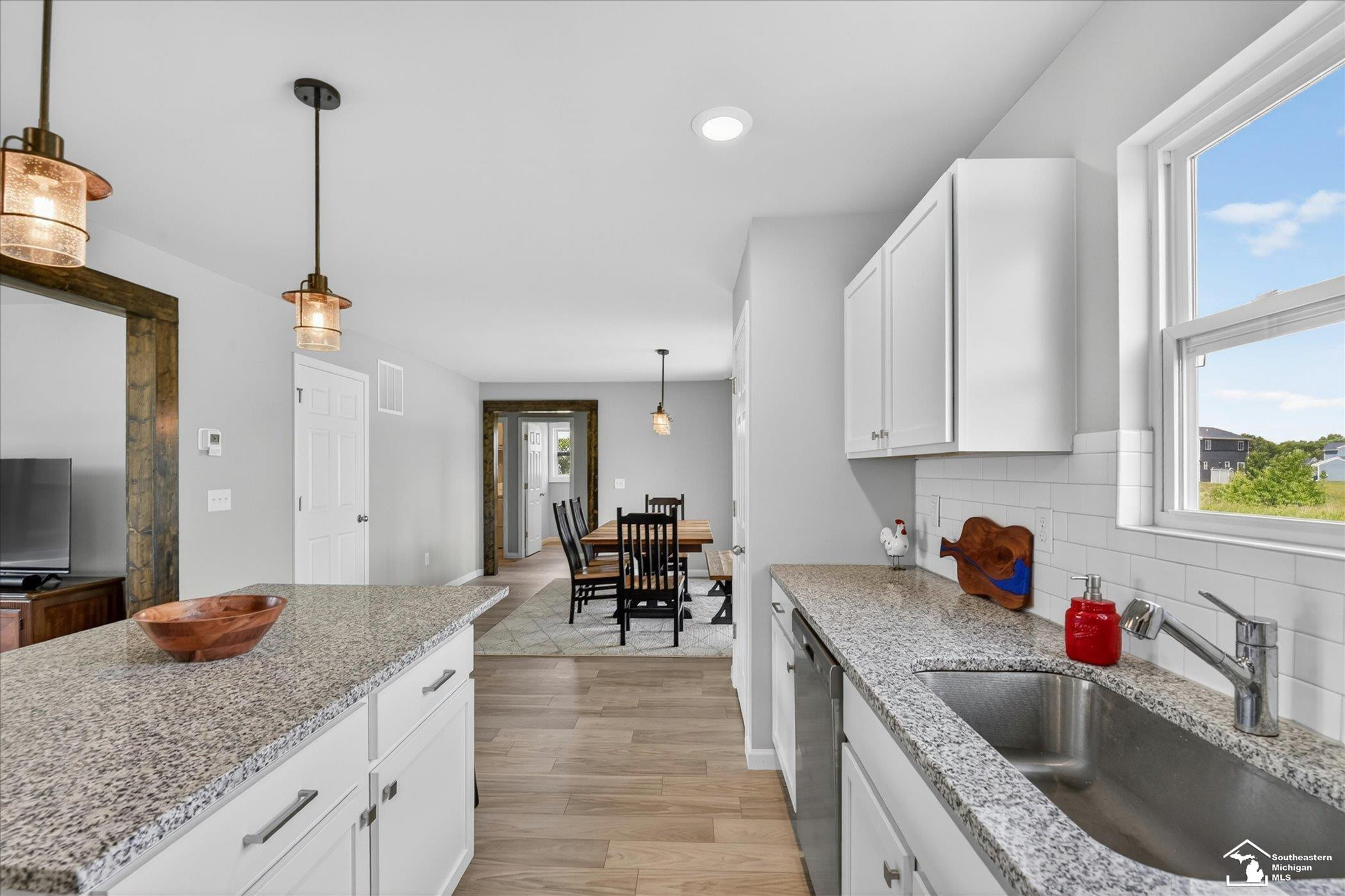 102 Forest Way, Davisburg, MI 48350 — Photo 18
