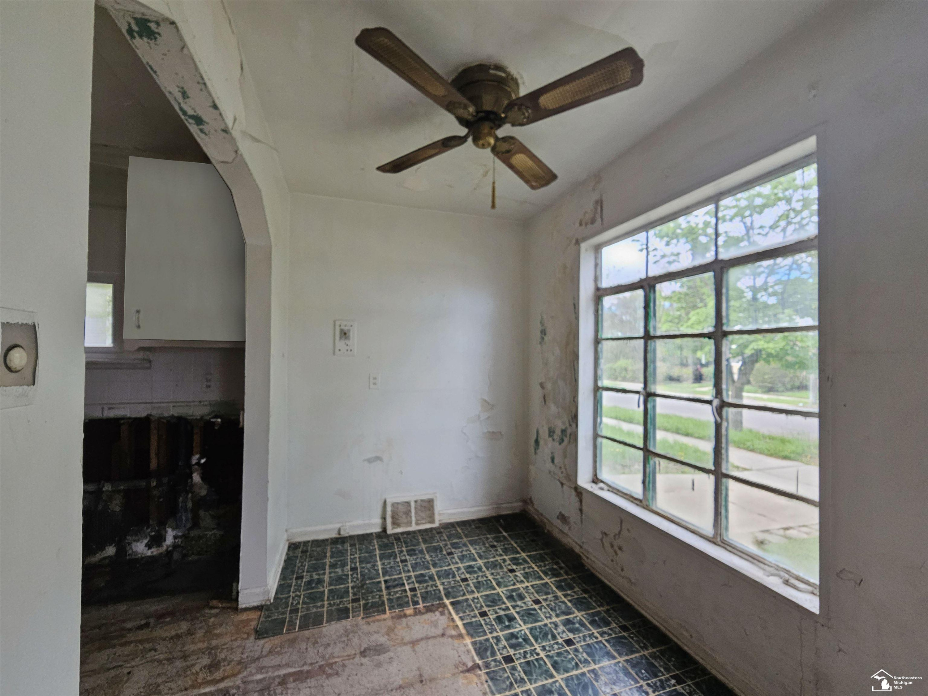 8620 Central Street, Detroit, MI 48204 — Photo 10