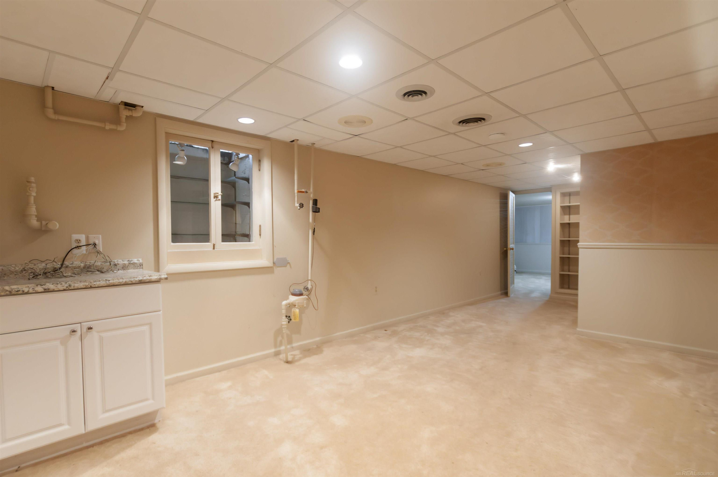 1220 S Oxford Road, Grosse Pointe Woods, MI 48236 — Photo 32