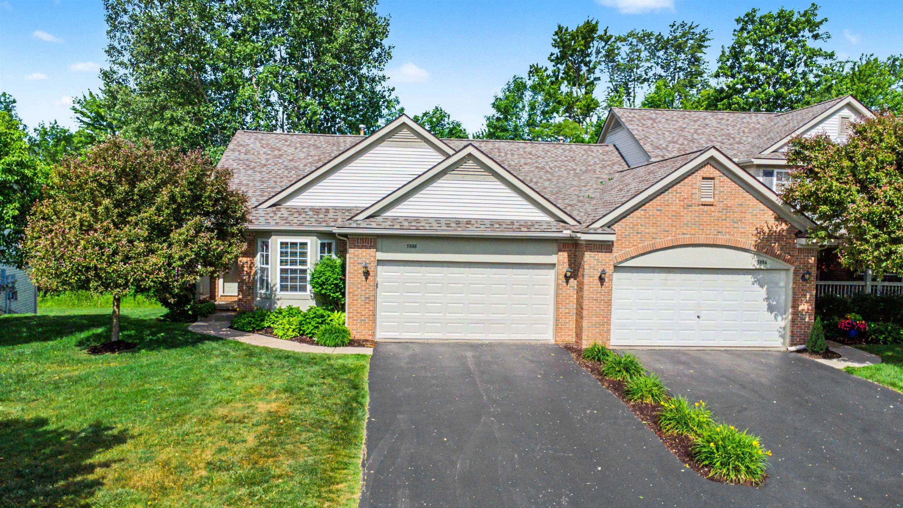 5888 Augusta Lane, Grand Blanc, MI 48439
