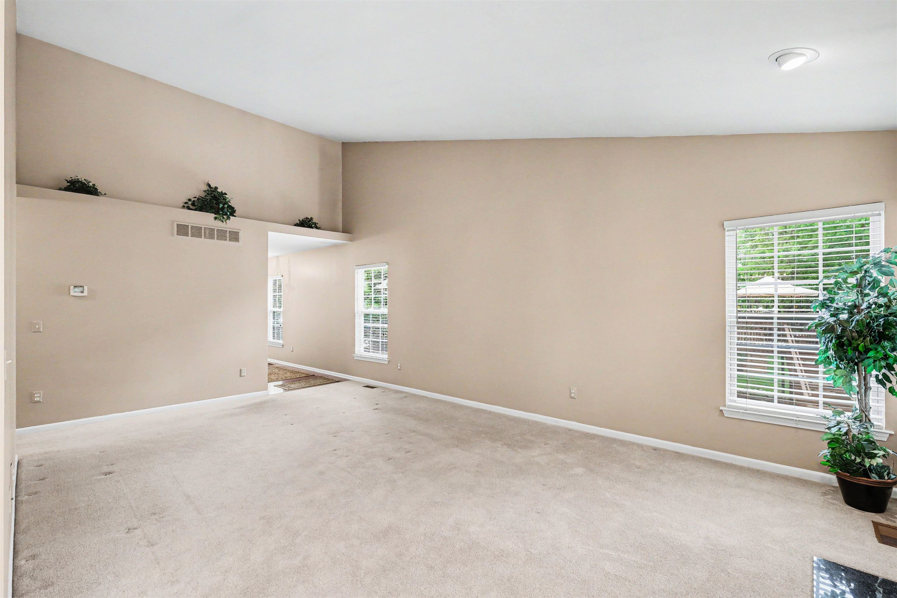 5888 Augusta Lane, Grand Blanc, MI 48439 — Photo 5