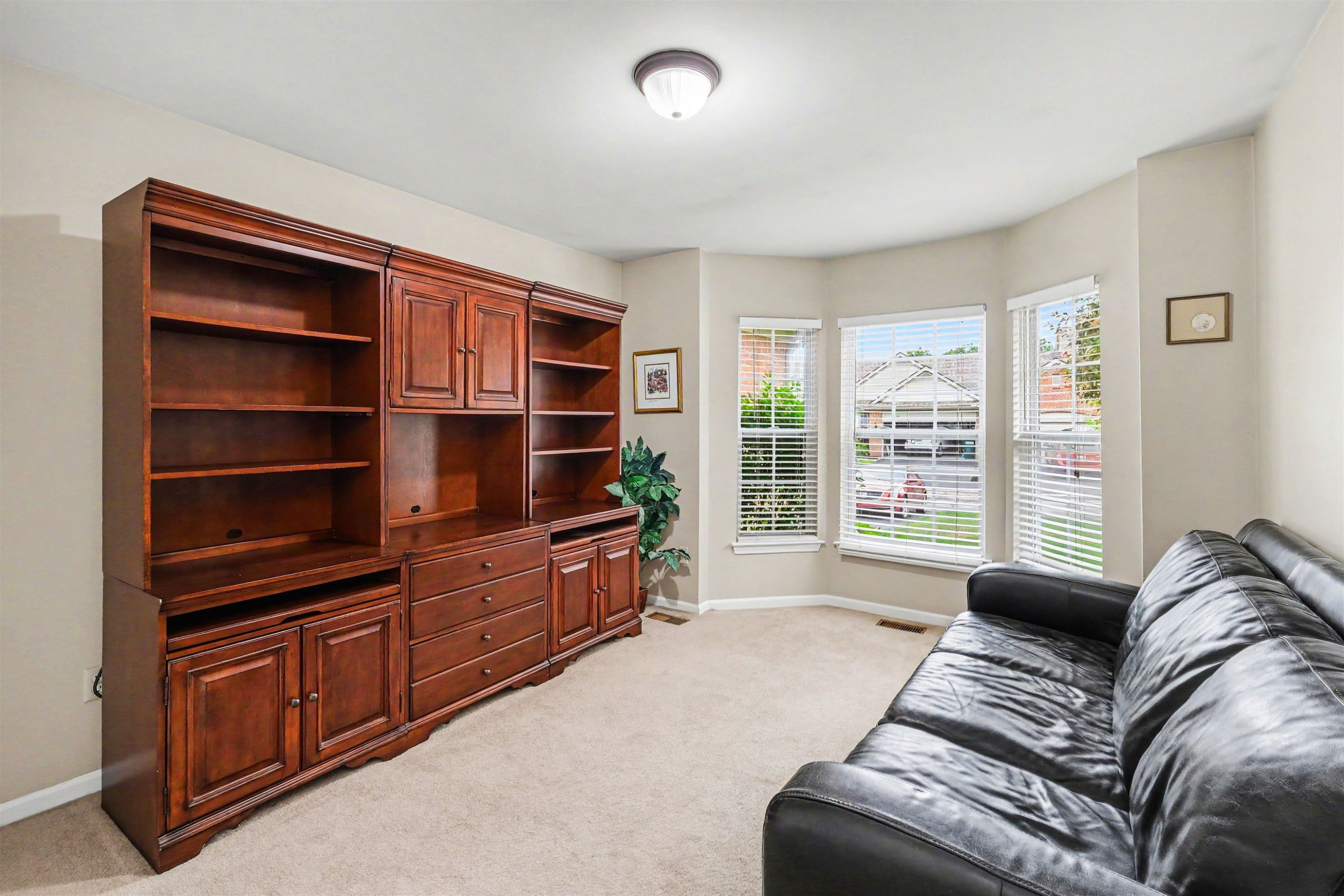 5888 Augusta Lane, Grand Blanc, MI 48439 — Photo 14