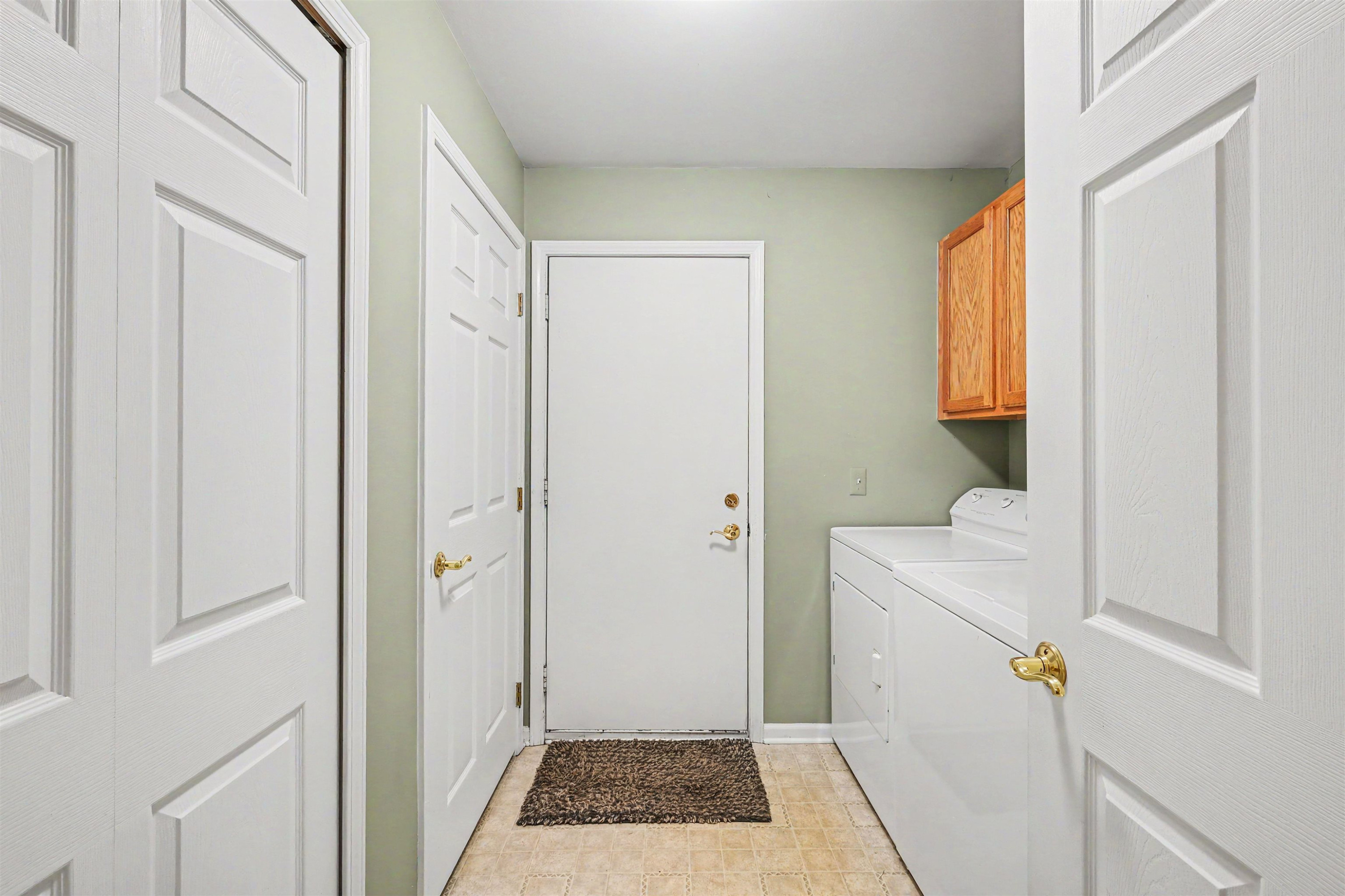 5888 Augusta Lane, Grand Blanc, MI 48439 — Photo 21