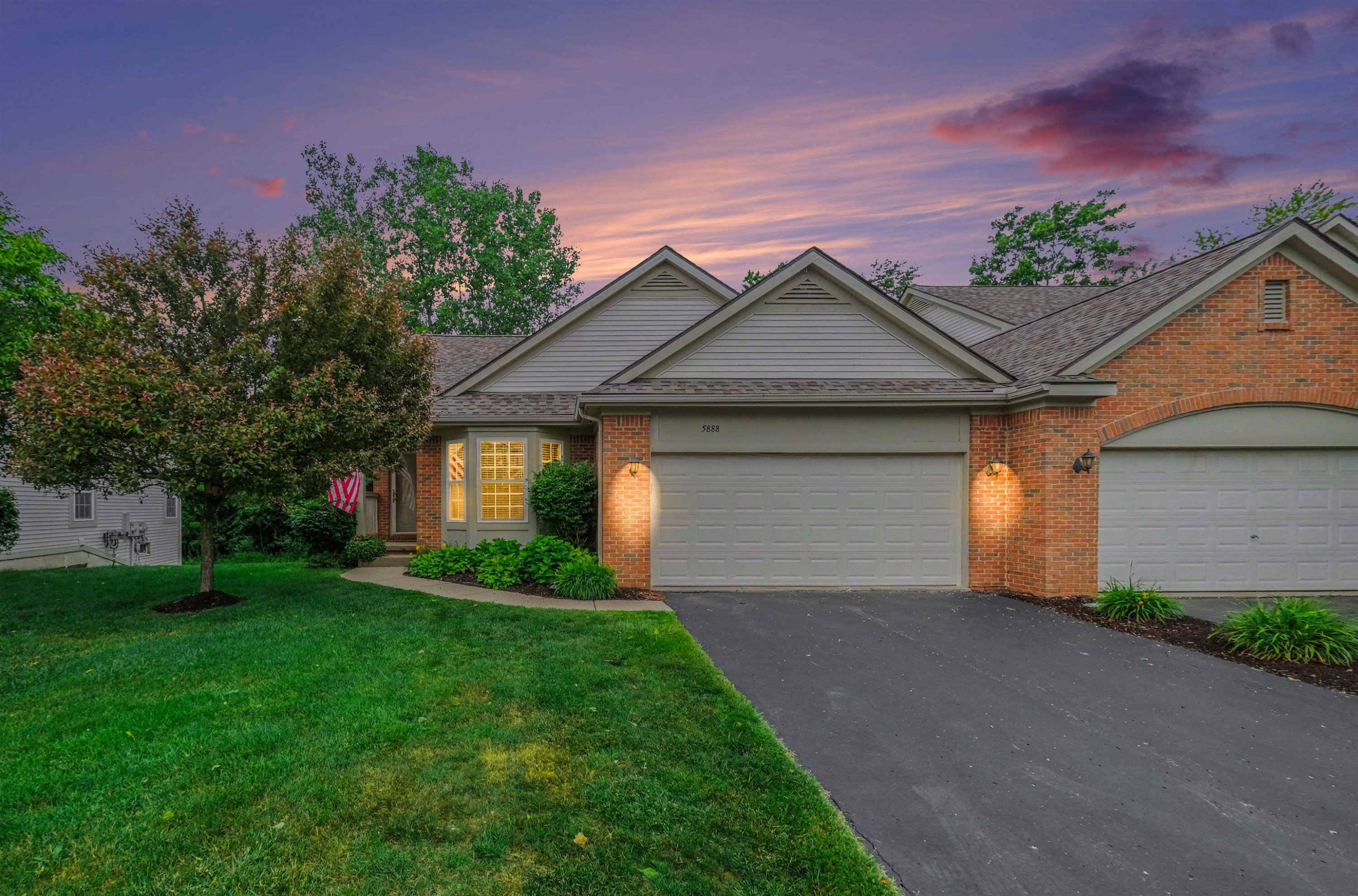 5888 Augusta Lane, Grand Blanc, MI 48439 — Photo 29
