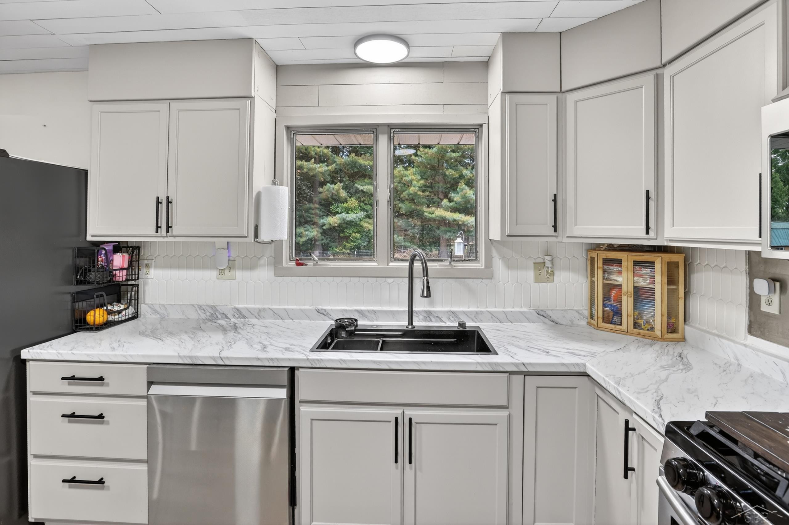 3121 Dale Street, Harrison, MI 48625 — Photo 11