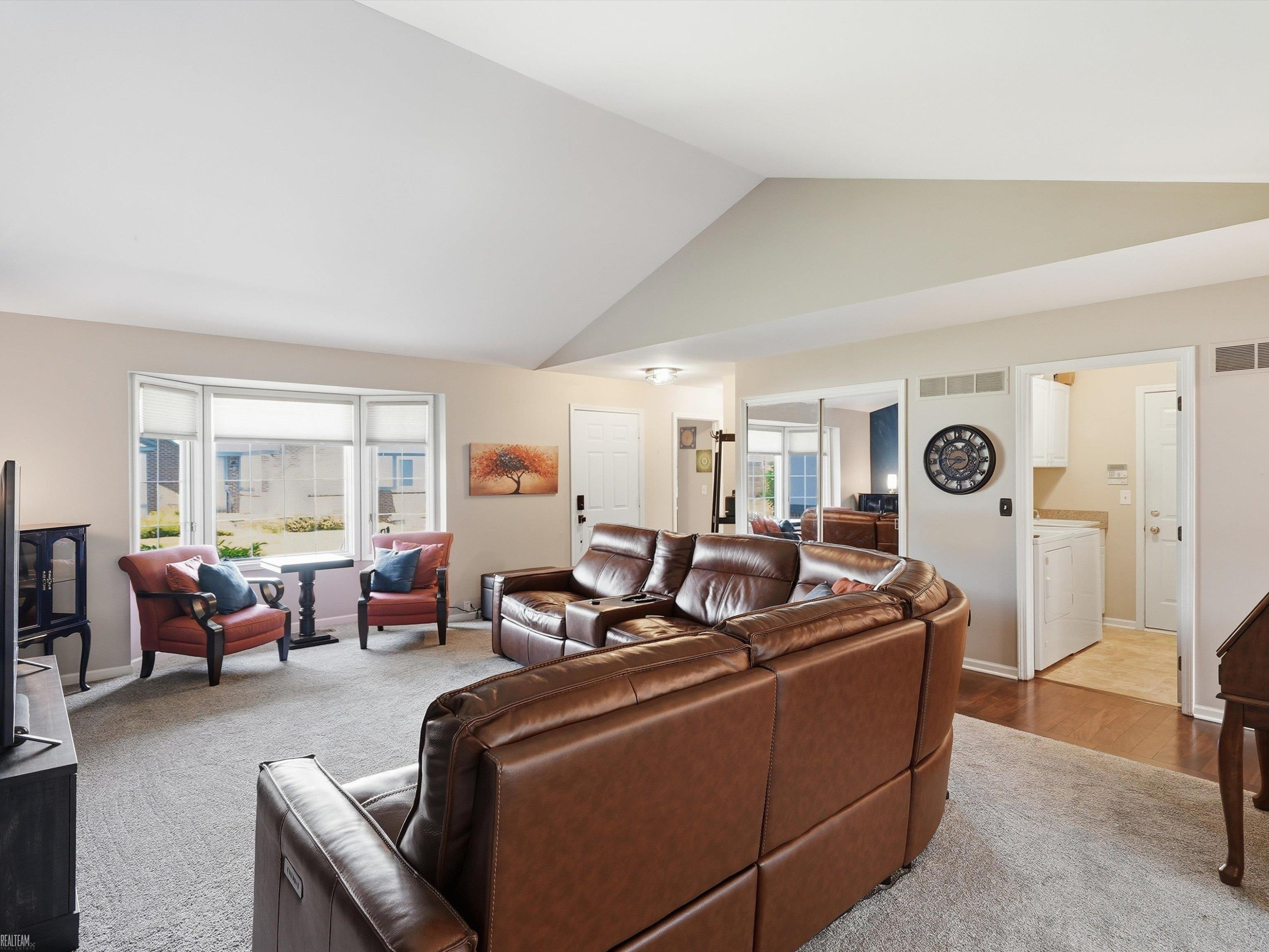 45461 Nottingham Drive, 97, MI 48044 — Photo 16