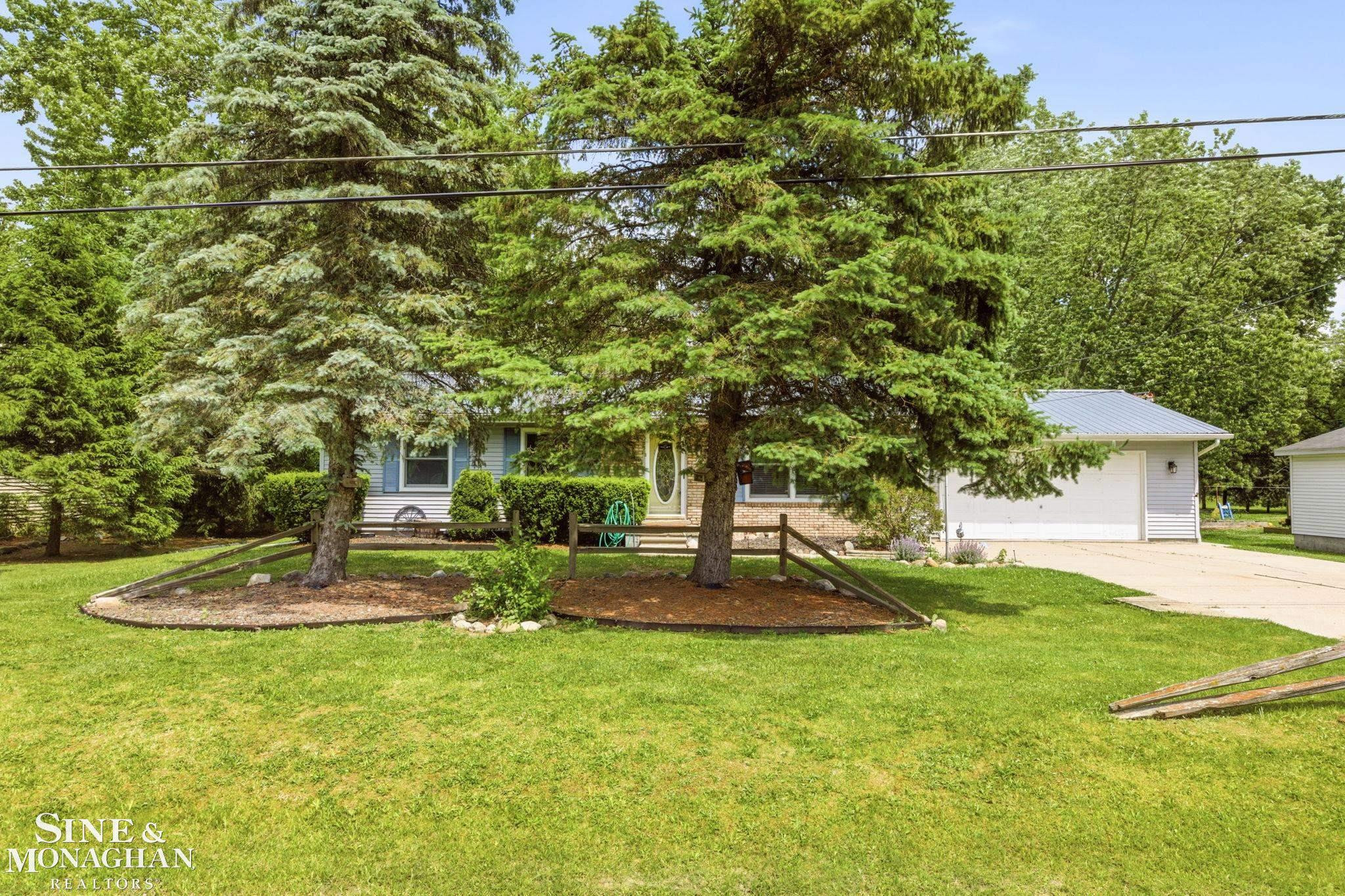 660 Range Road, Marysville, MI 48040 — Photo 3