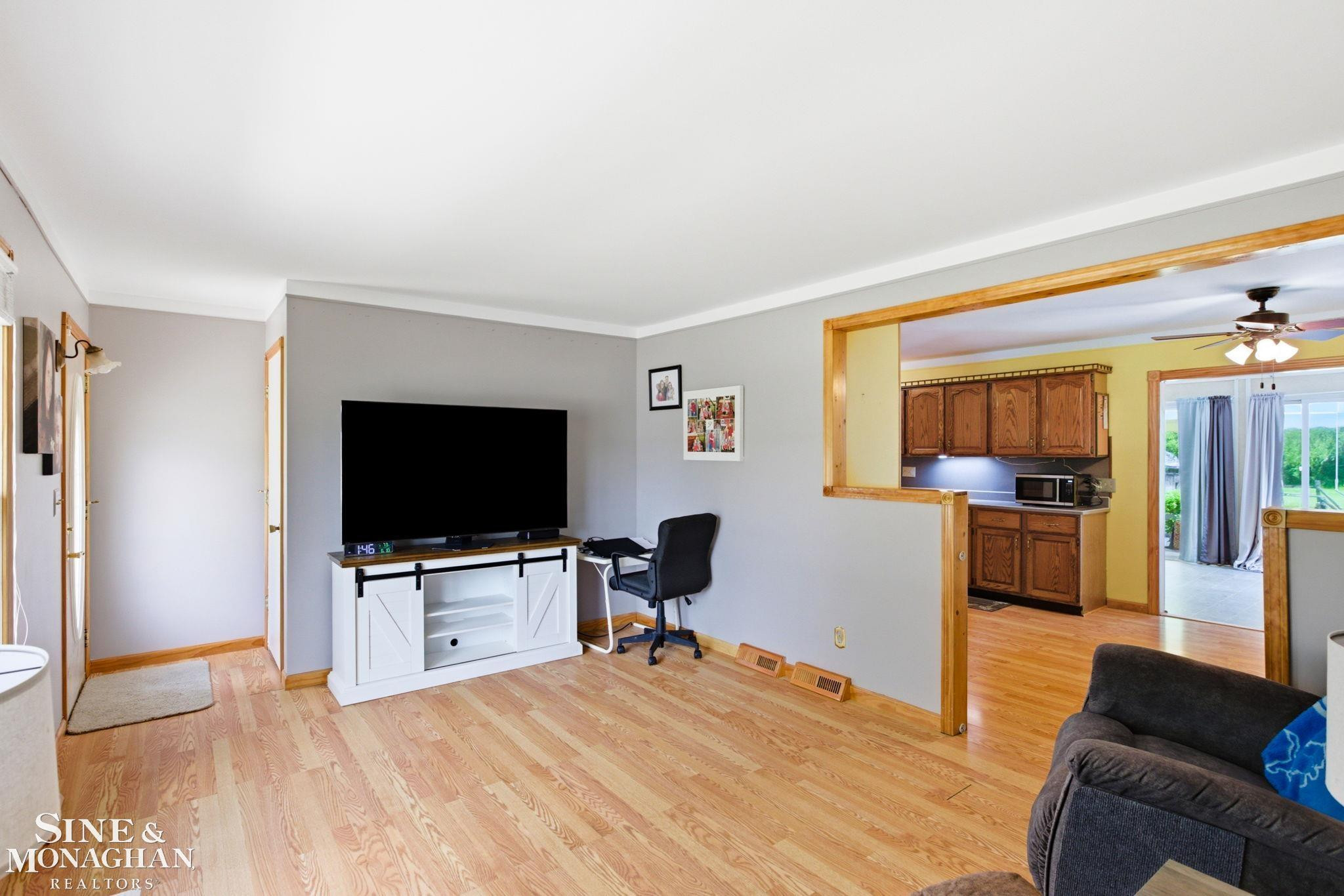 660 Range Road, Marysville, MI 48040 — Photo 8