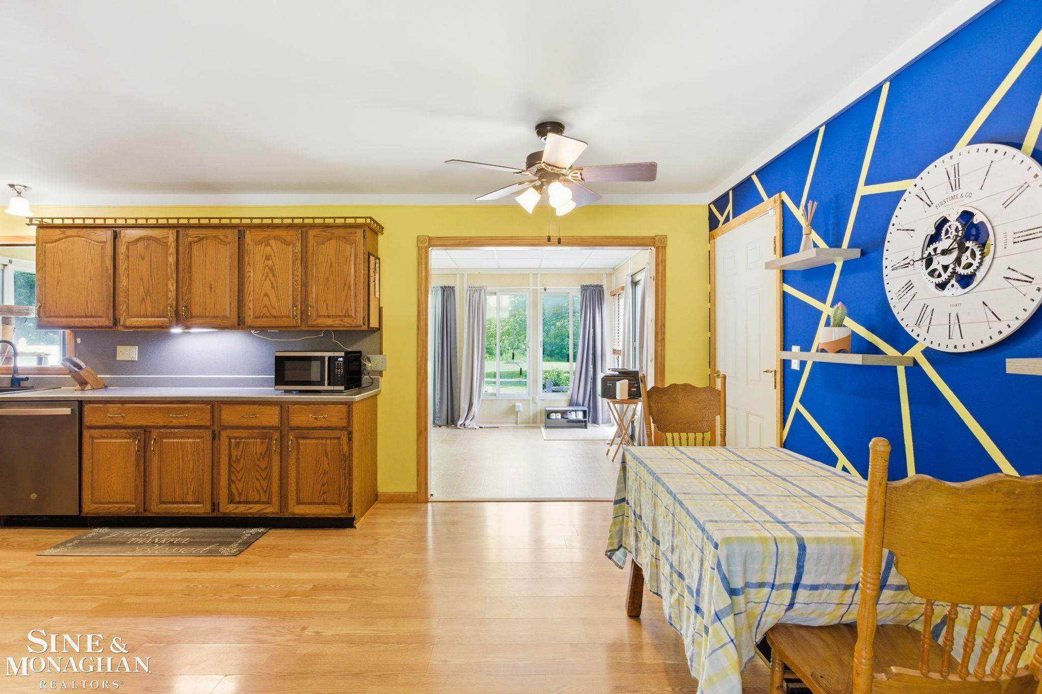 660 Range Road, Marysville, MI 48040 — Photo 10