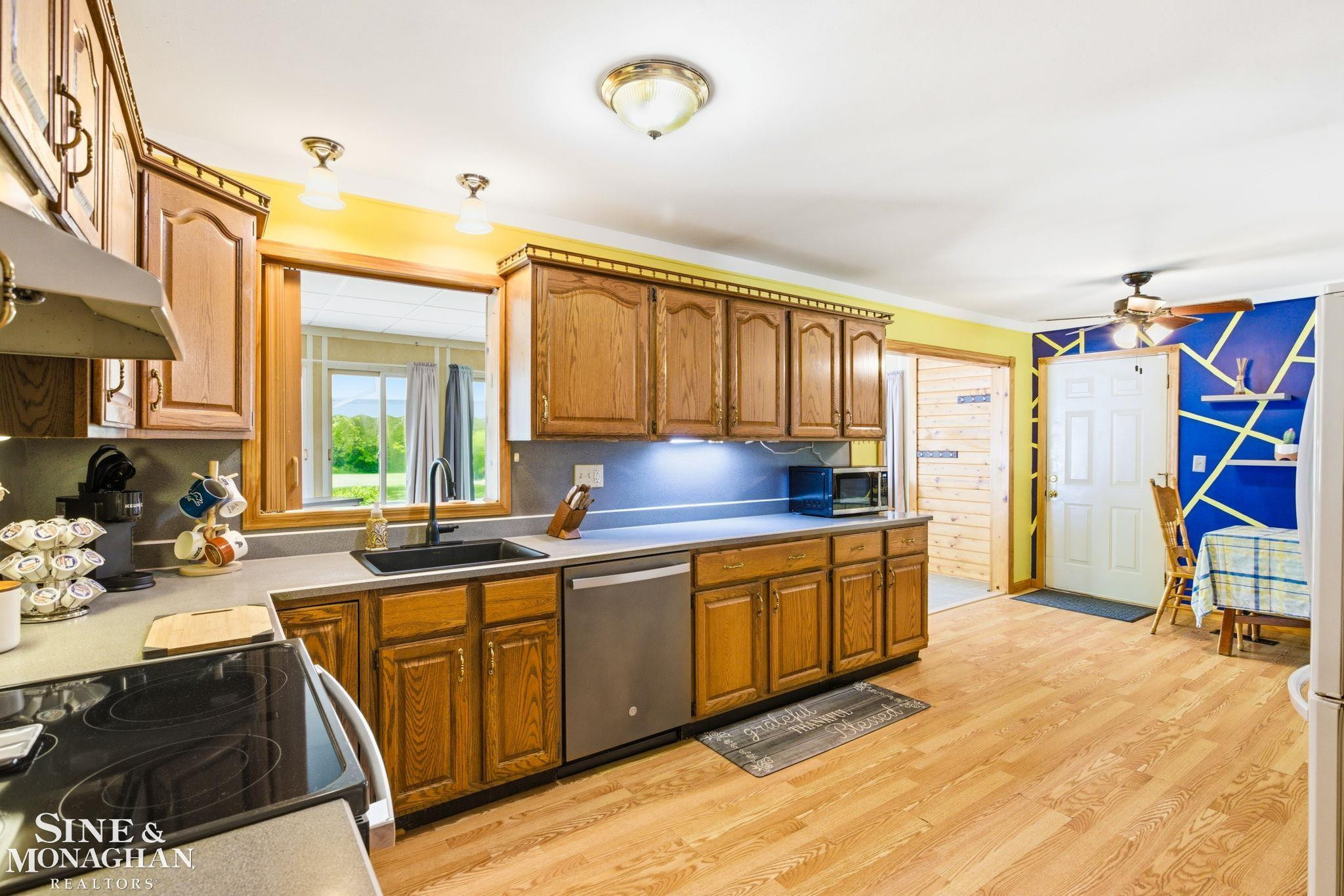 660 Range Road, Marysville, MI 48040 — Photo 14