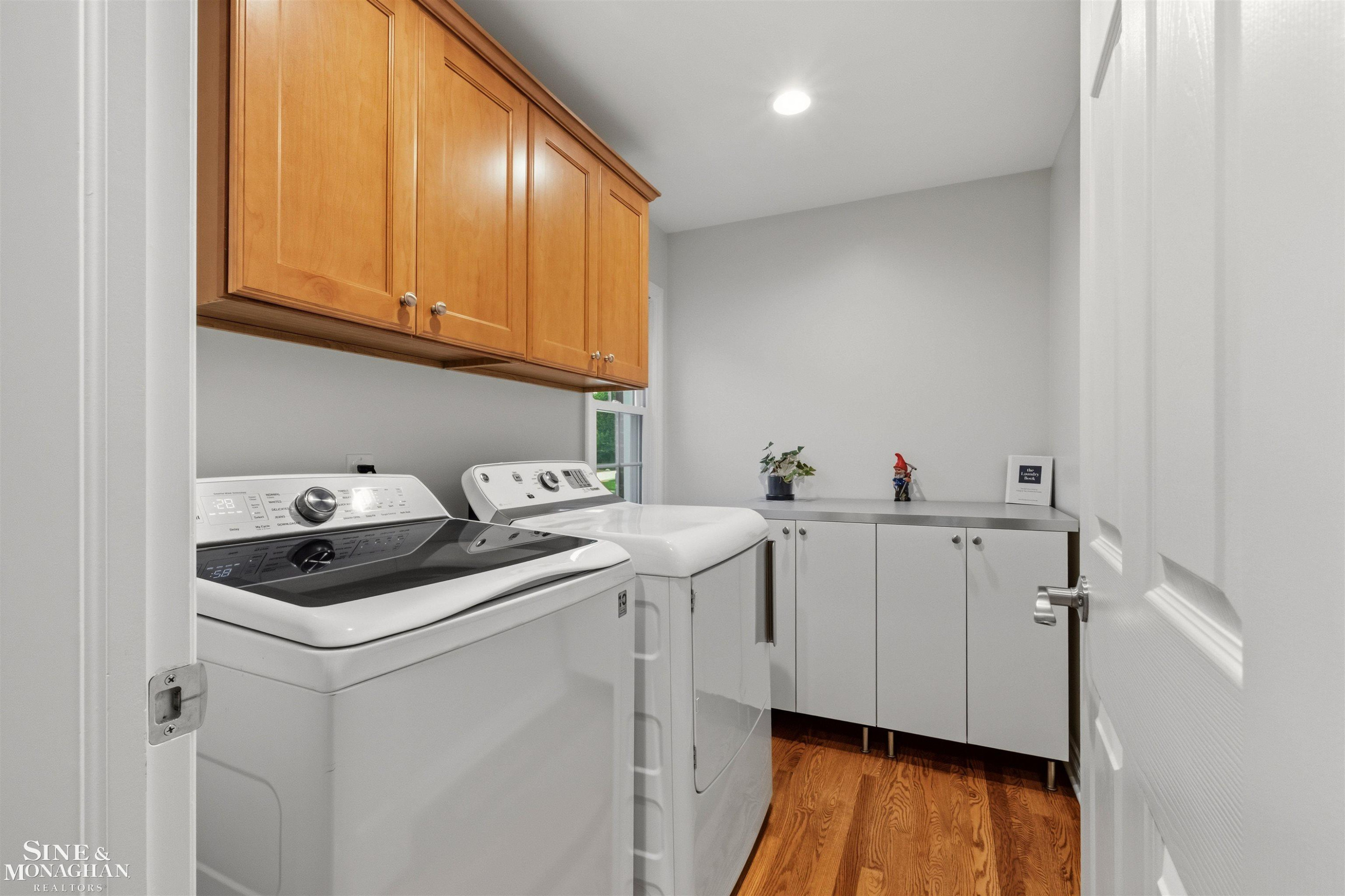 1061 N Renaud Road, Grosse Pointe Woods, MI 48236 — Photo 13