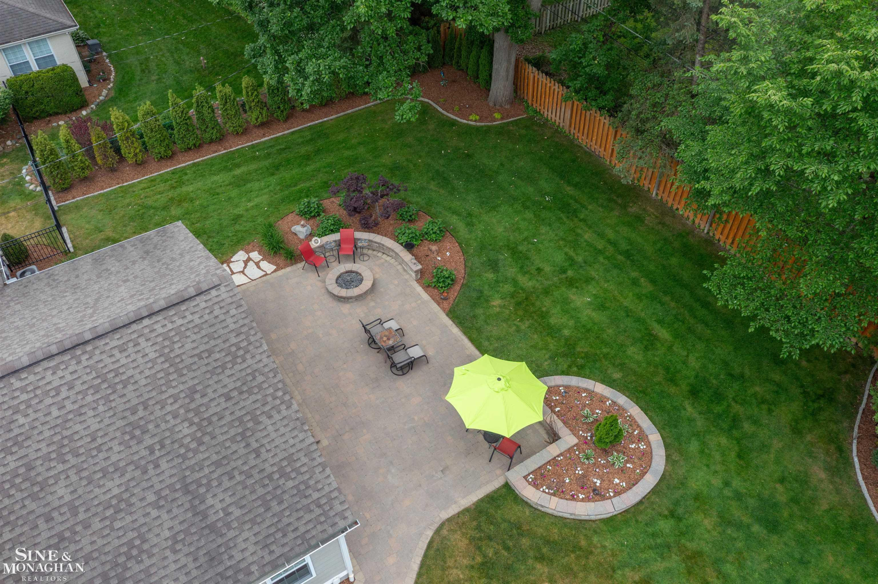 1061 N Renaud Road, Grosse Pointe Woods, MI 48236 — Photo 54